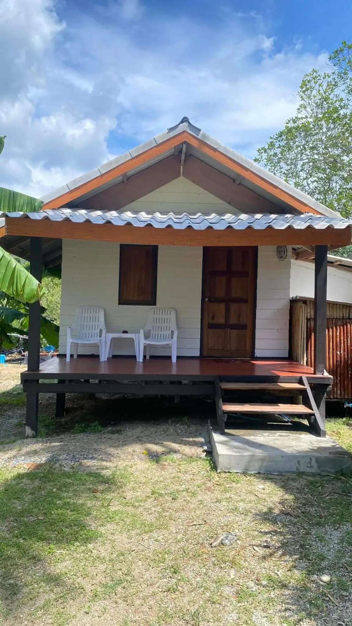 Property building in Lanta Wild Beach Resort