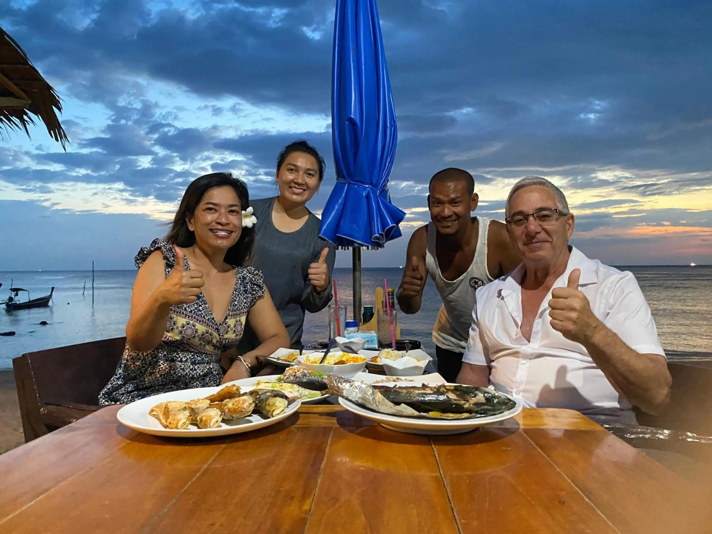 Dinner in Lanta Wild Beach Resort