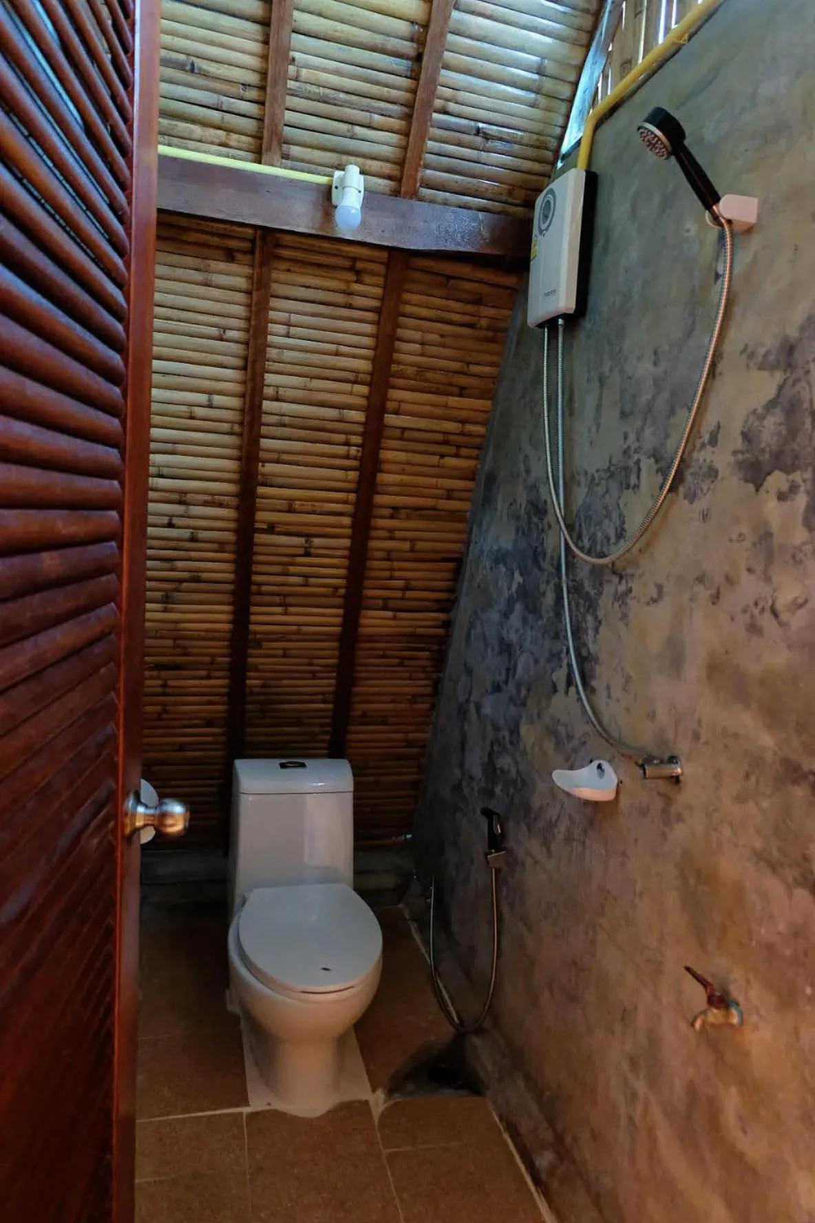 Bathroom in Lanta Wild Beach Resort