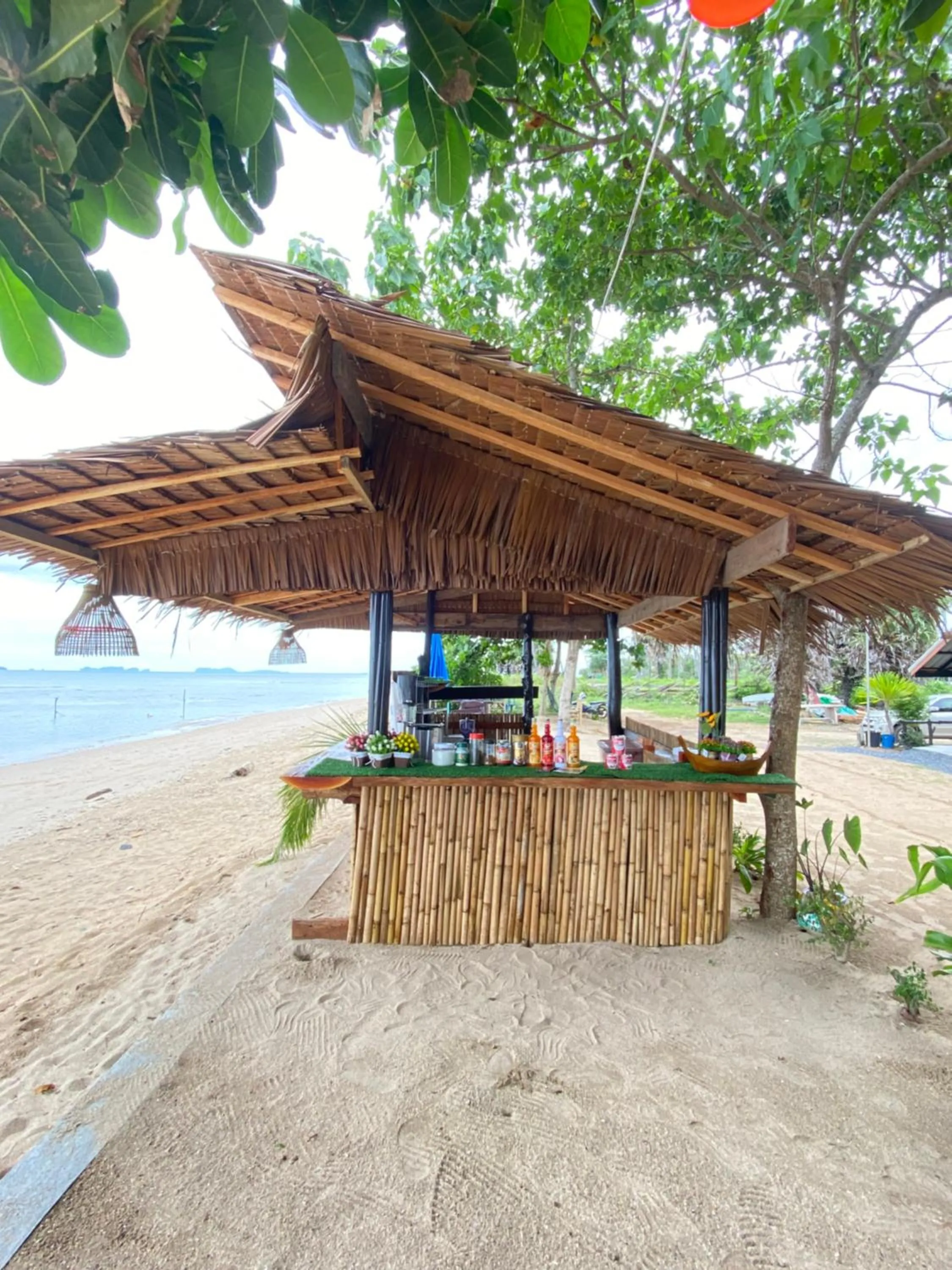 oven in Lanta Wild Beach Resort
