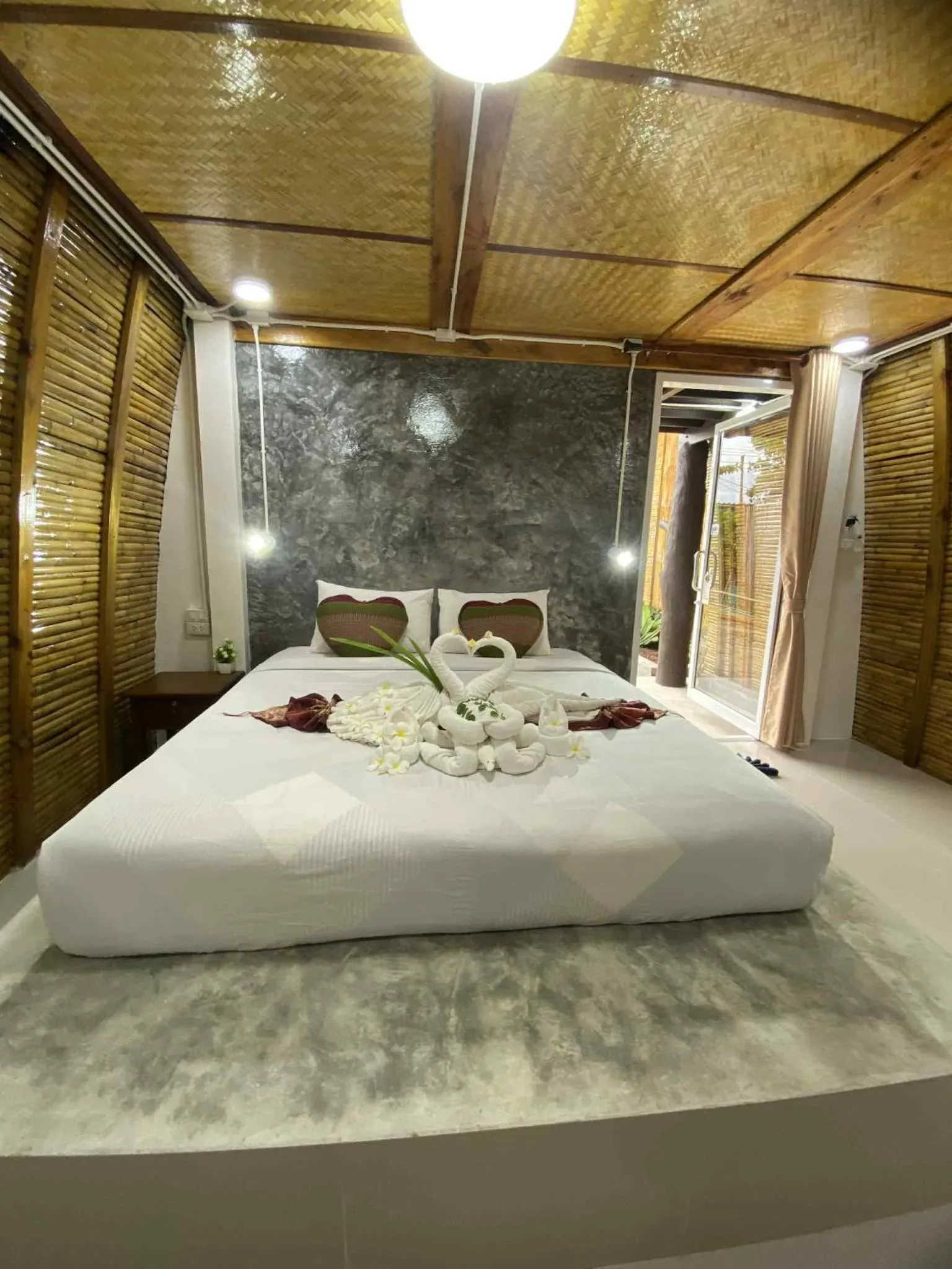 Photo of the whole room in Lanta Wild Beach Resort
