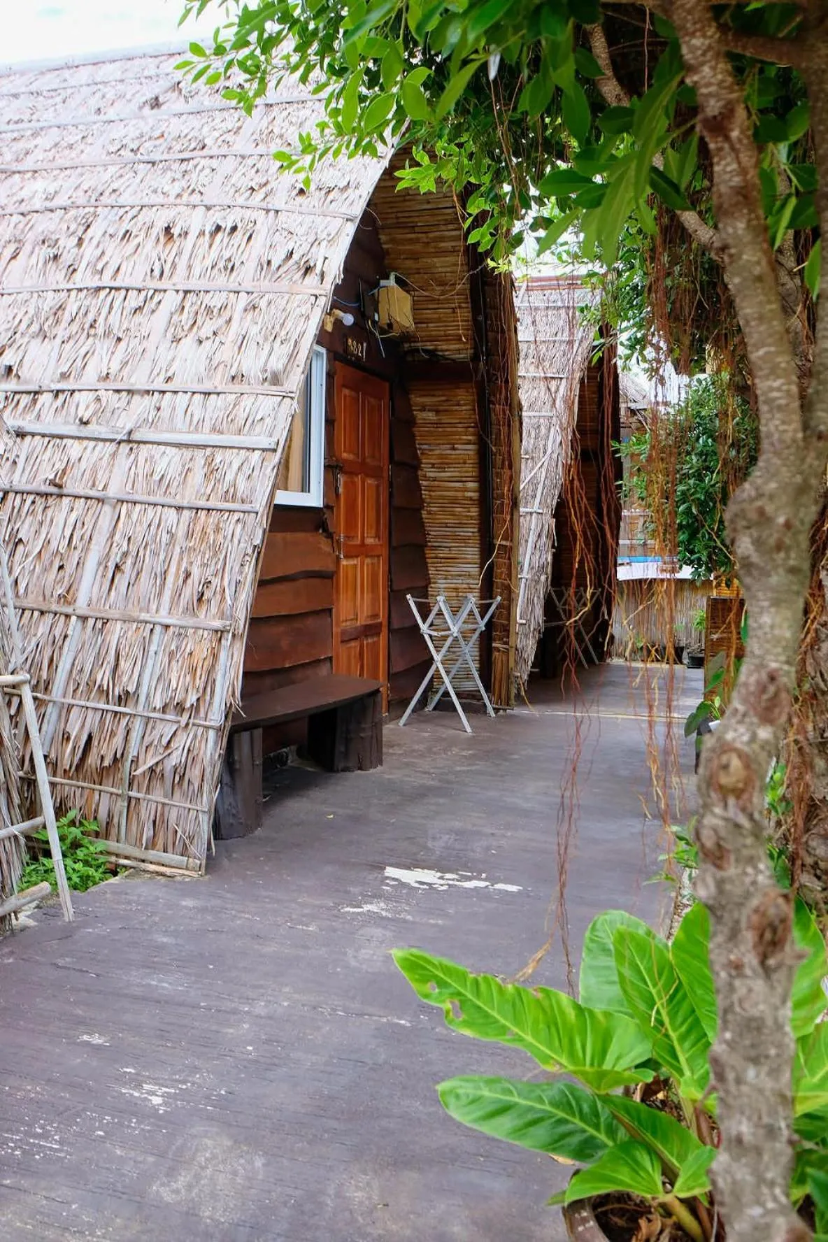 Property building in Lanta Wild Beach Resort