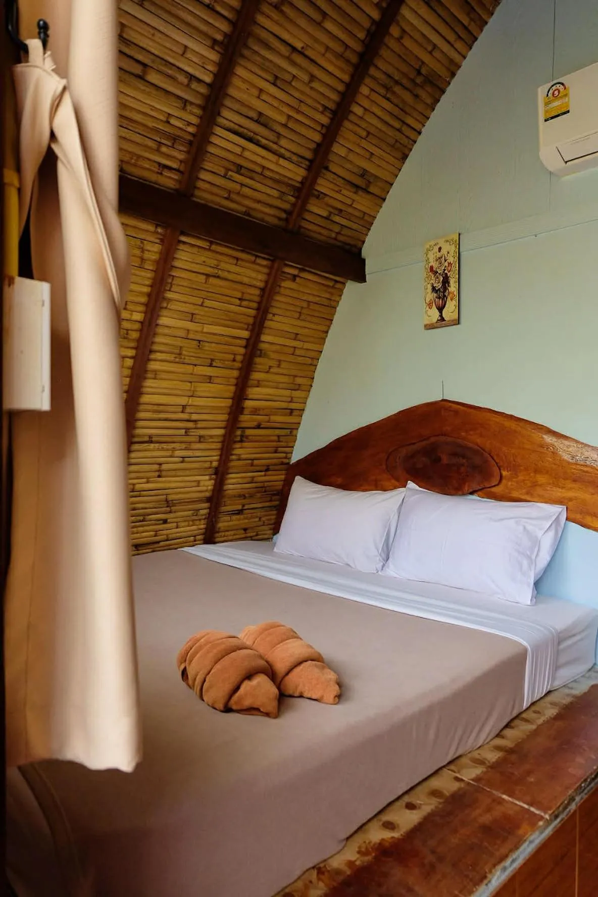 Bed in Lanta Wild Beach Resort