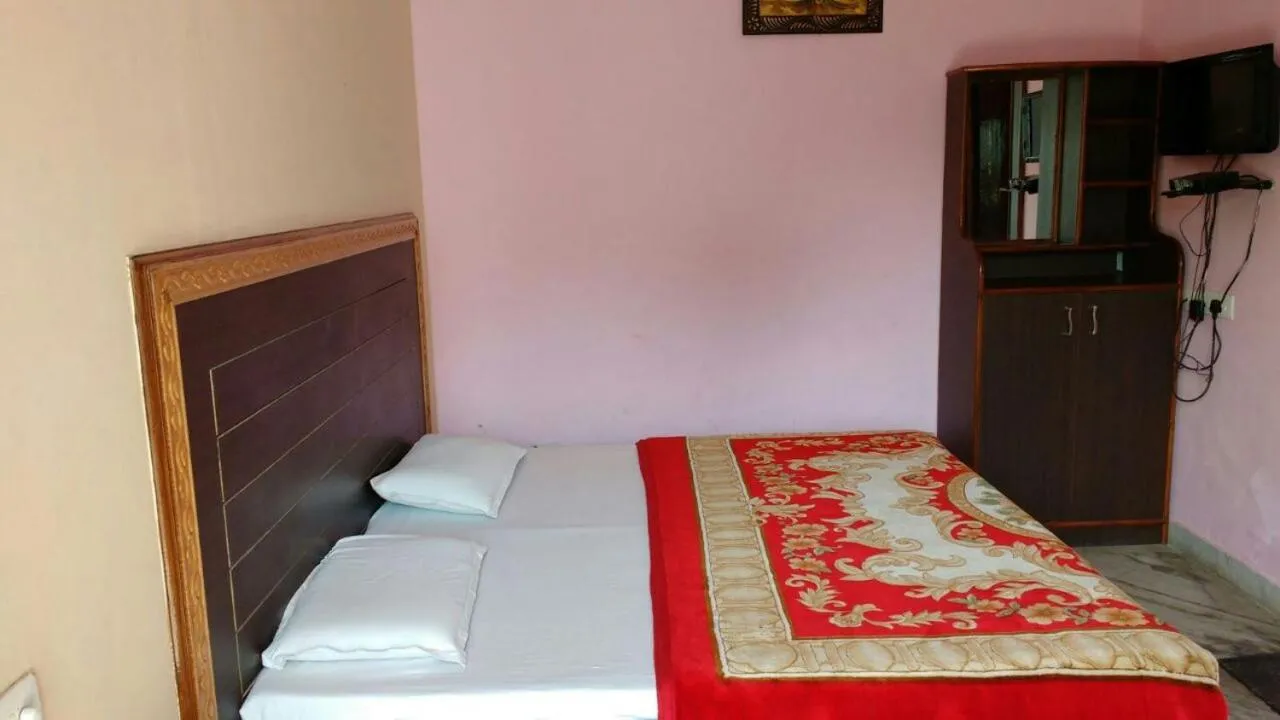 Bed in Hotel Sagar
