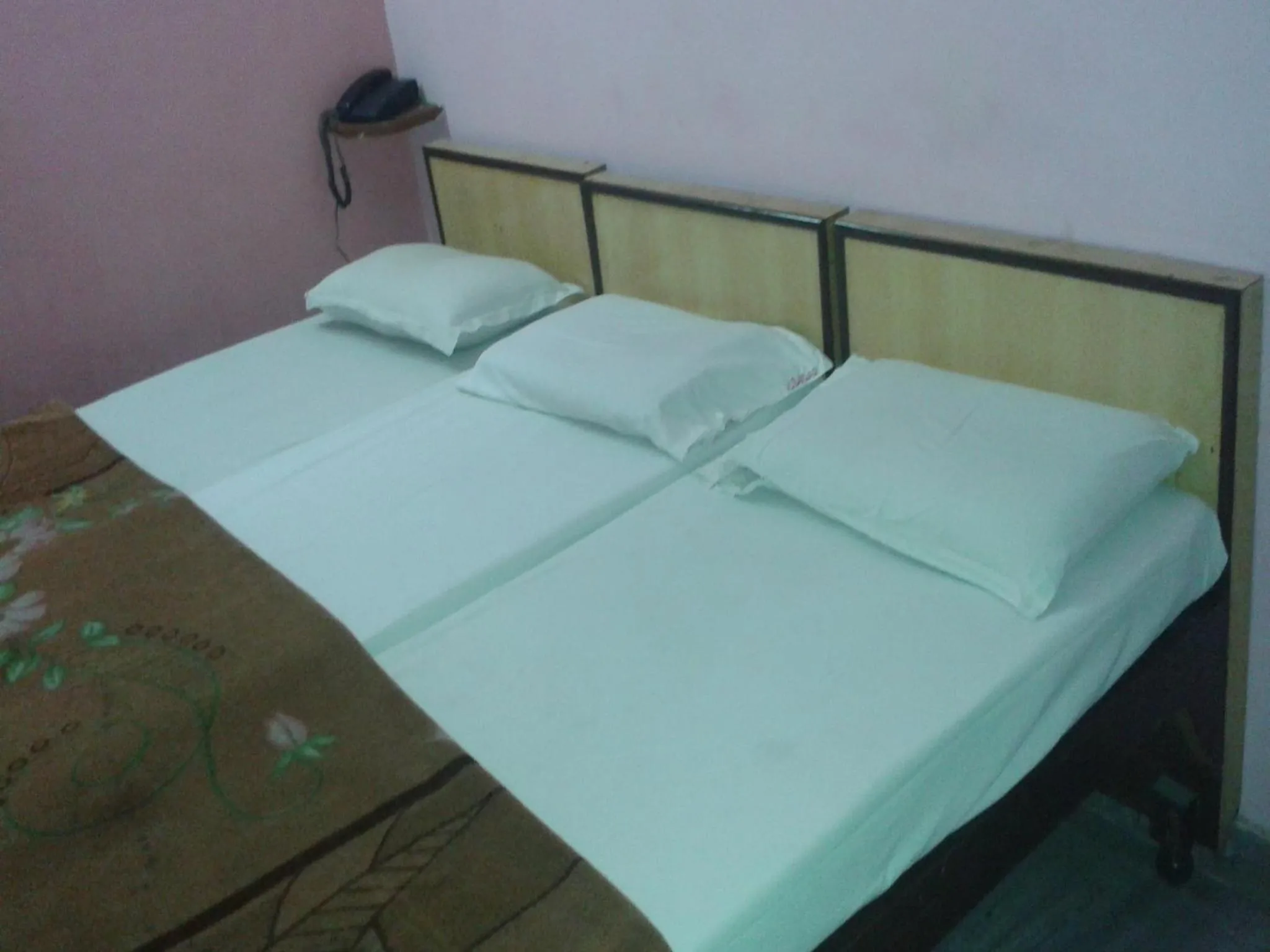 Bed in Hotel Sagar