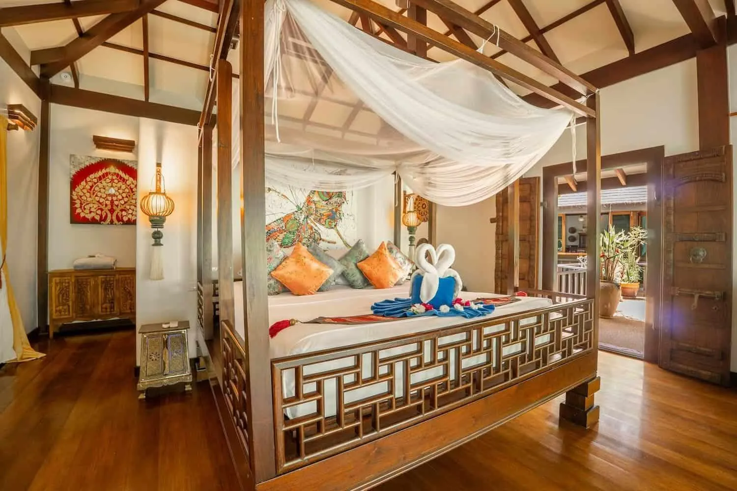 Bed in Koh Jum Beach Villas "A member of Secret Retreats"