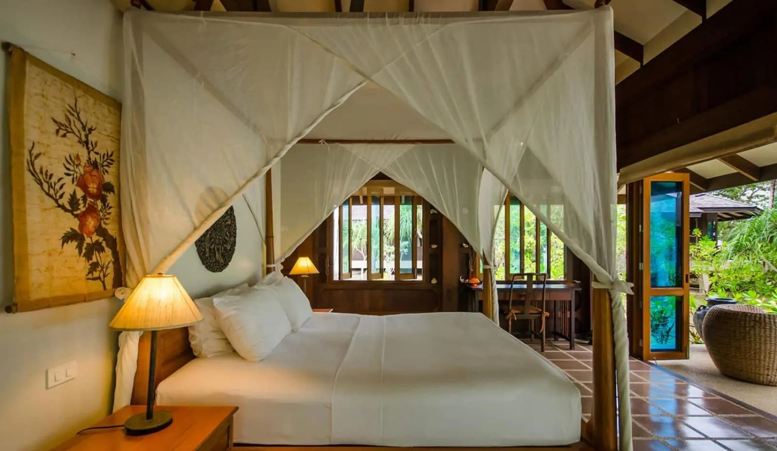 Bed in Koh Jum Beach Villas "A member of Secret Retreats"