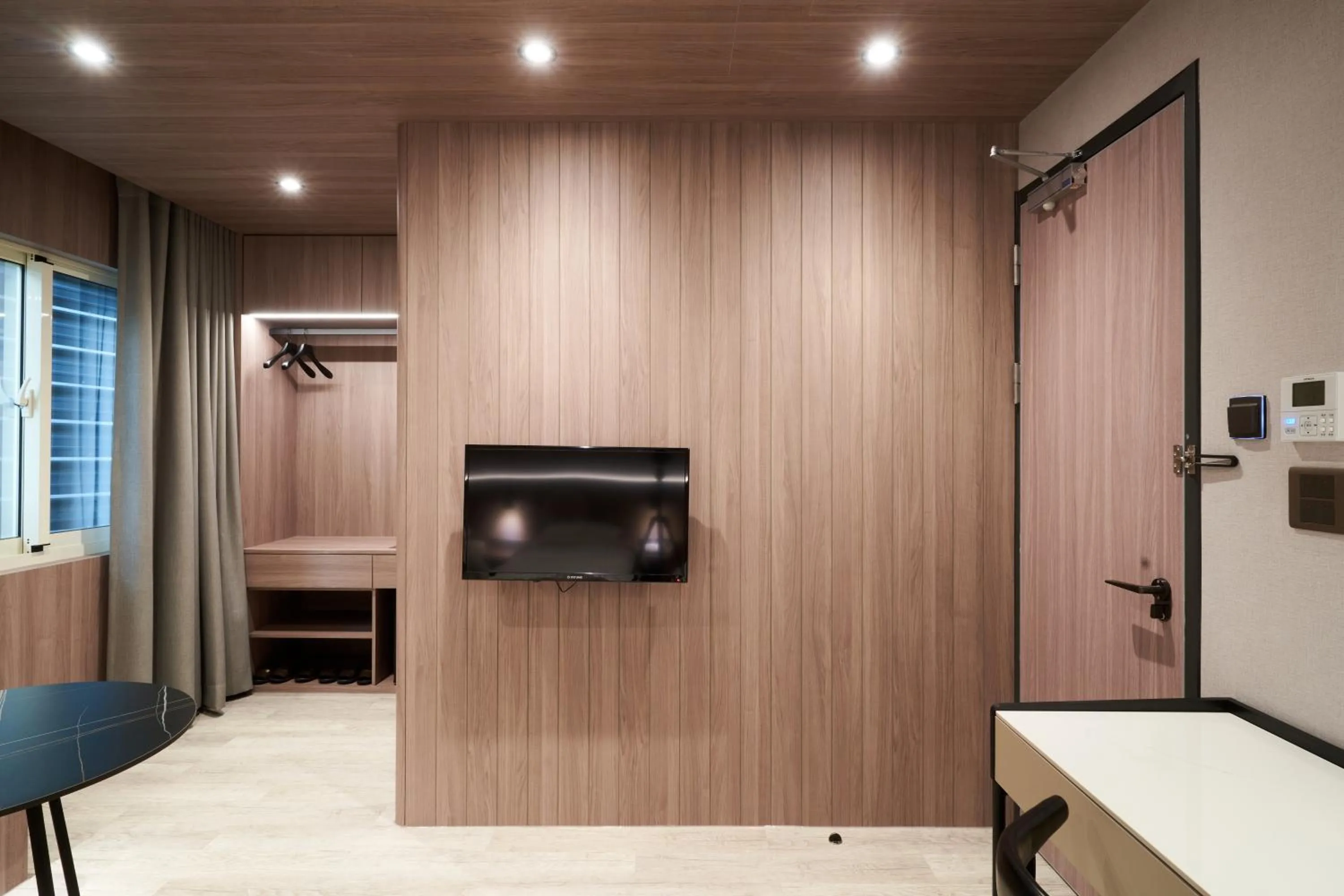 TV and multimedia in Yung An Business Hotel