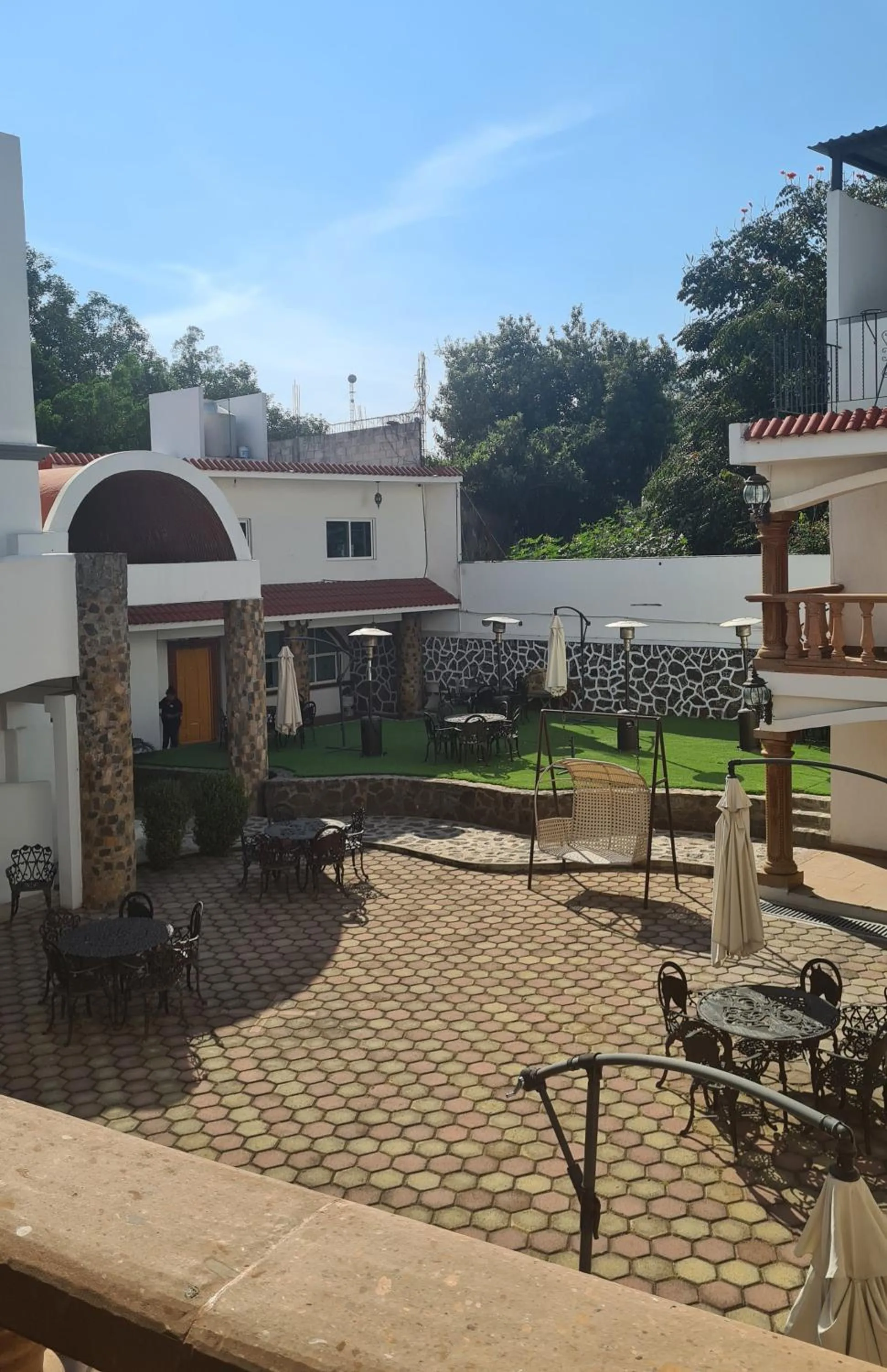 Patio in Hotel Leyenda del Tepozteco