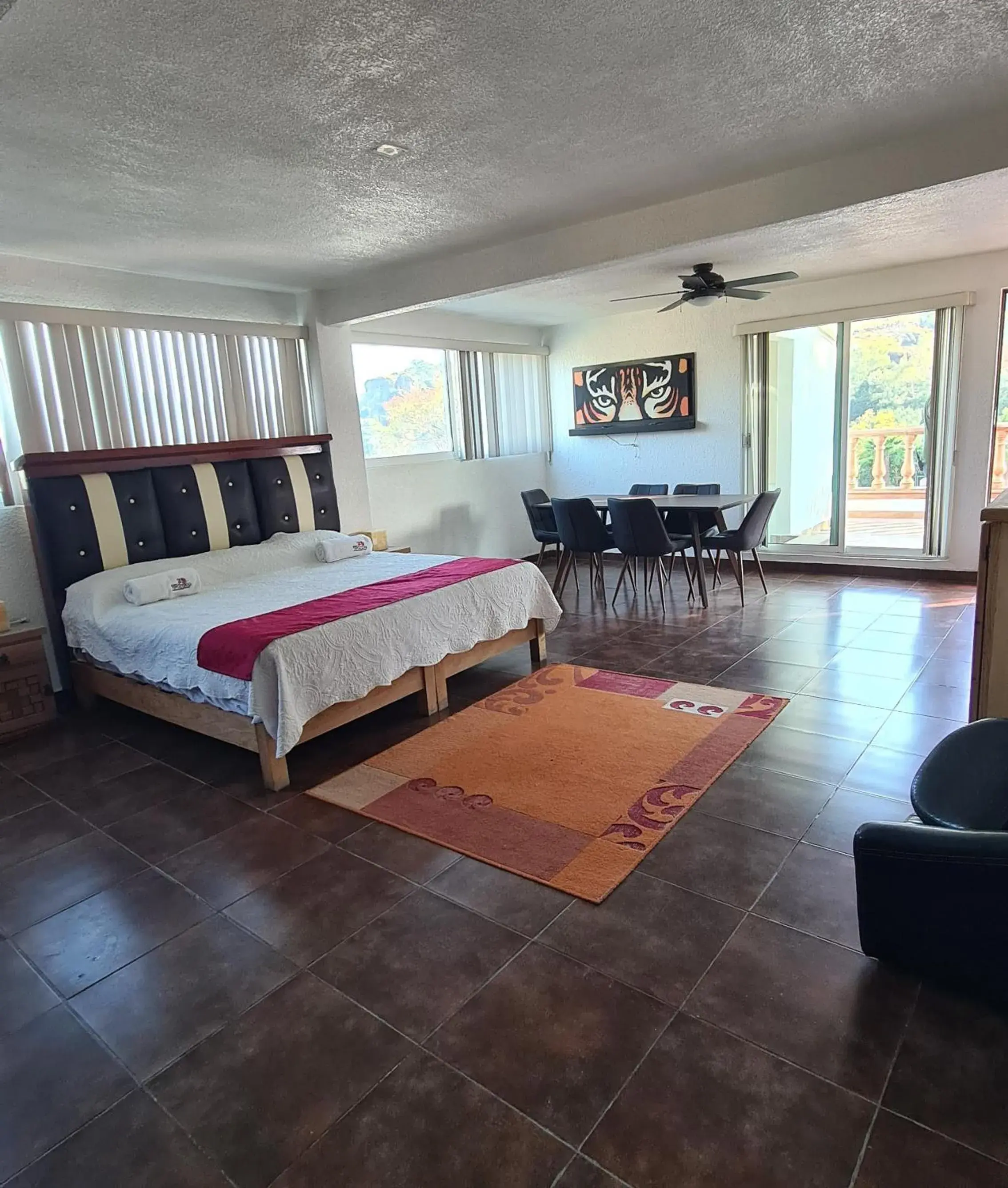 King Suite in Hotel Leyenda del Tepozteco King Suite in Hotel Leyenda del Tepozteco