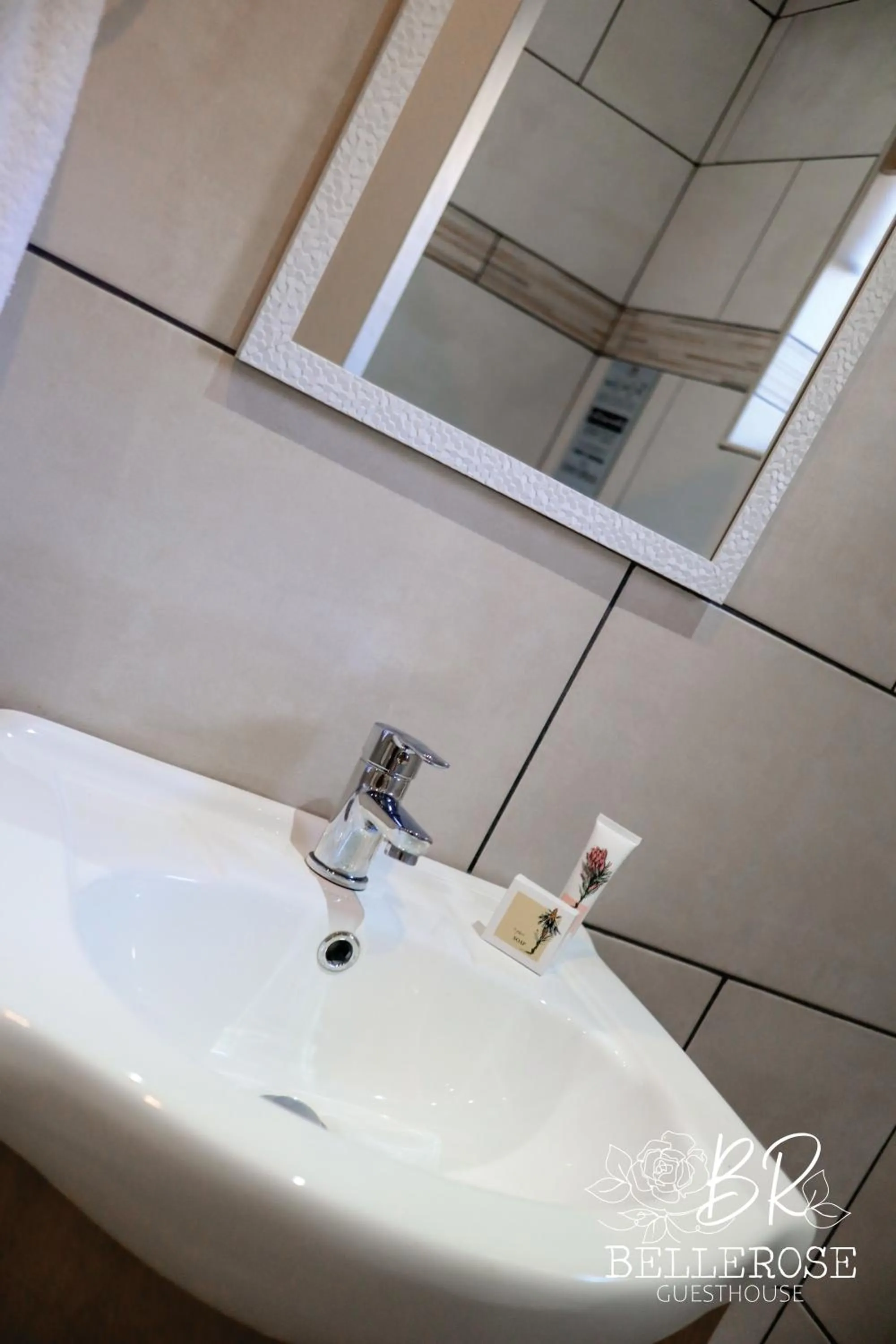 Double Room with Private Bathroom in Bellerose Guesthouse