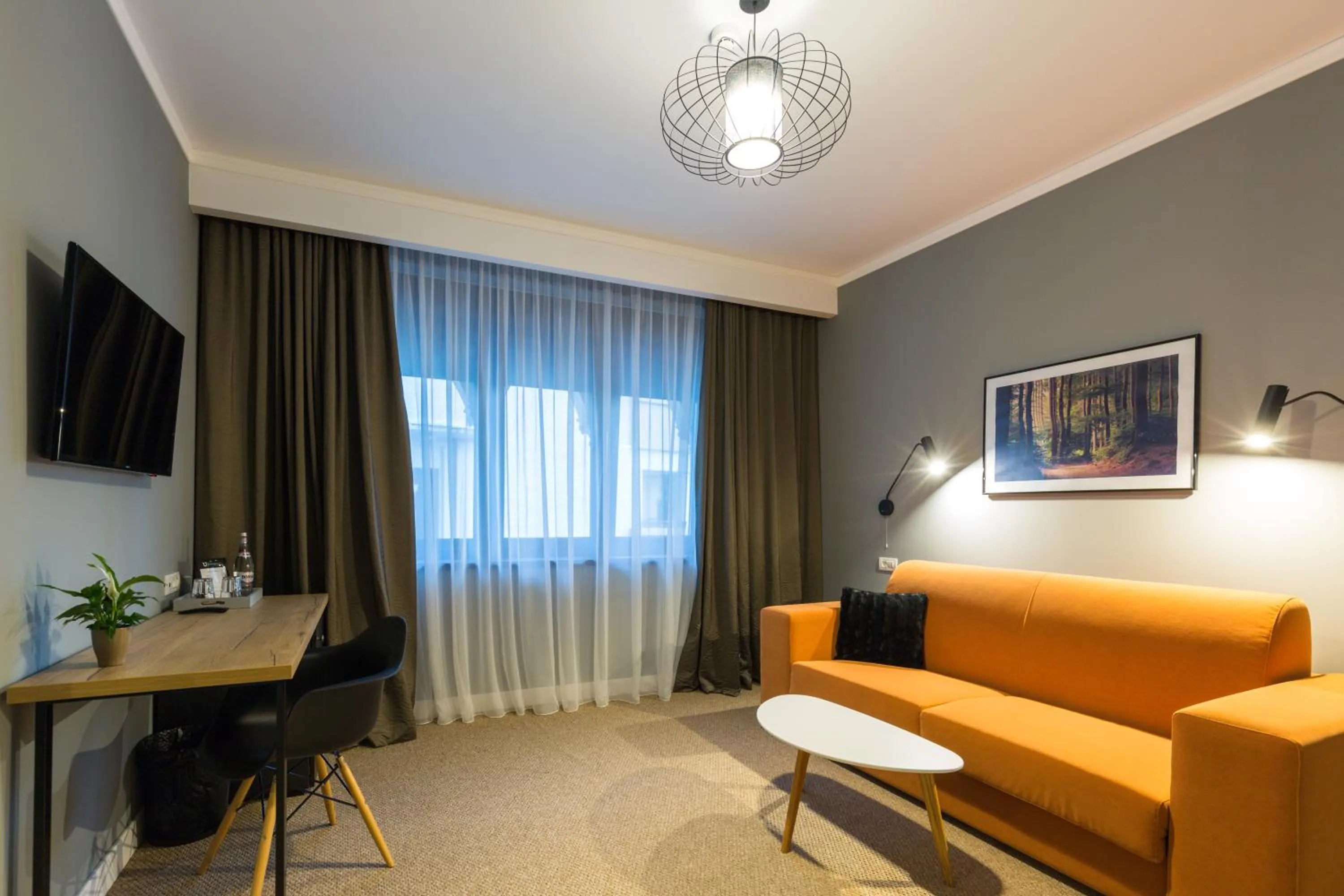 UpperHouse Suites & More