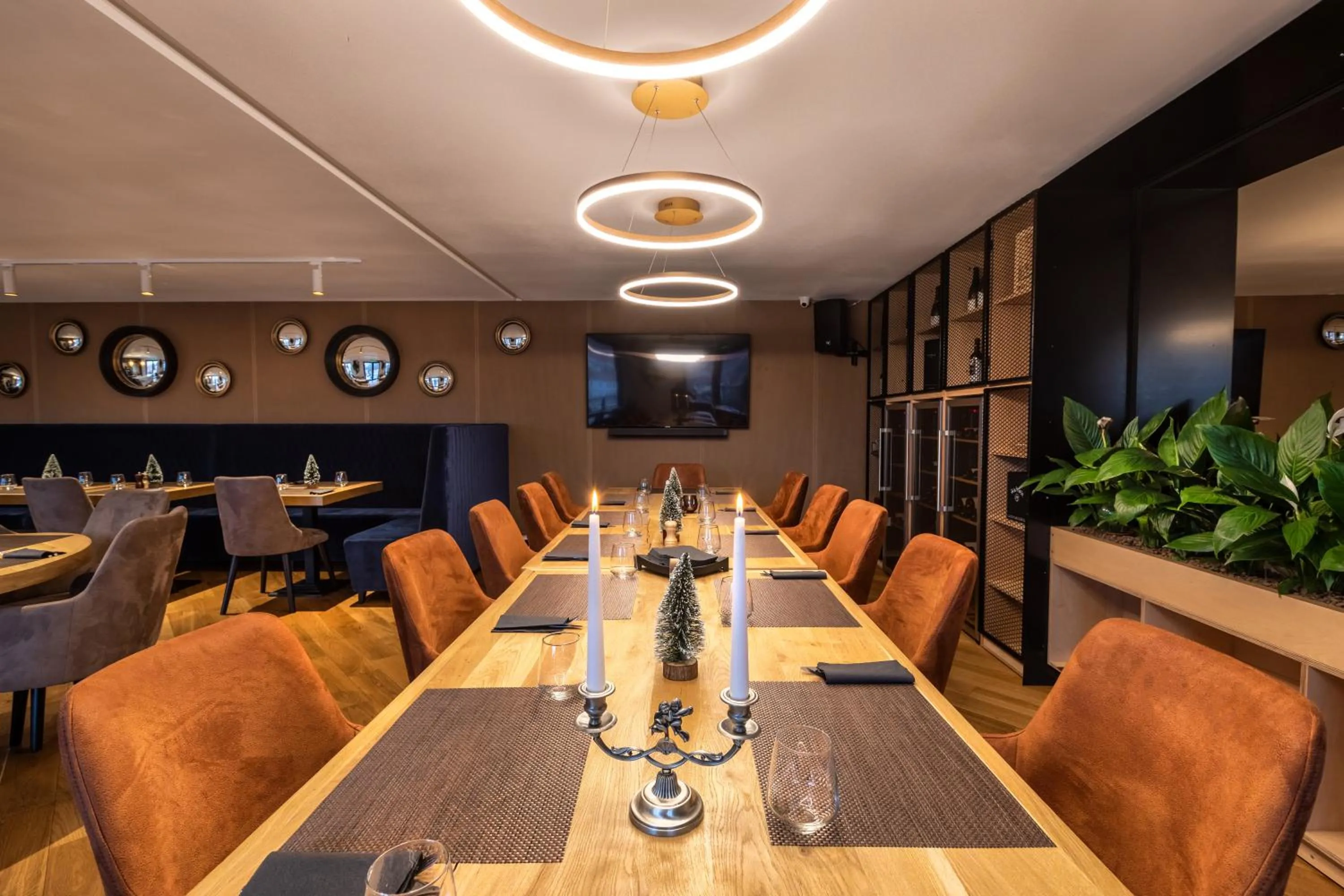 Lounge or bar in UpperHouse Suites & More