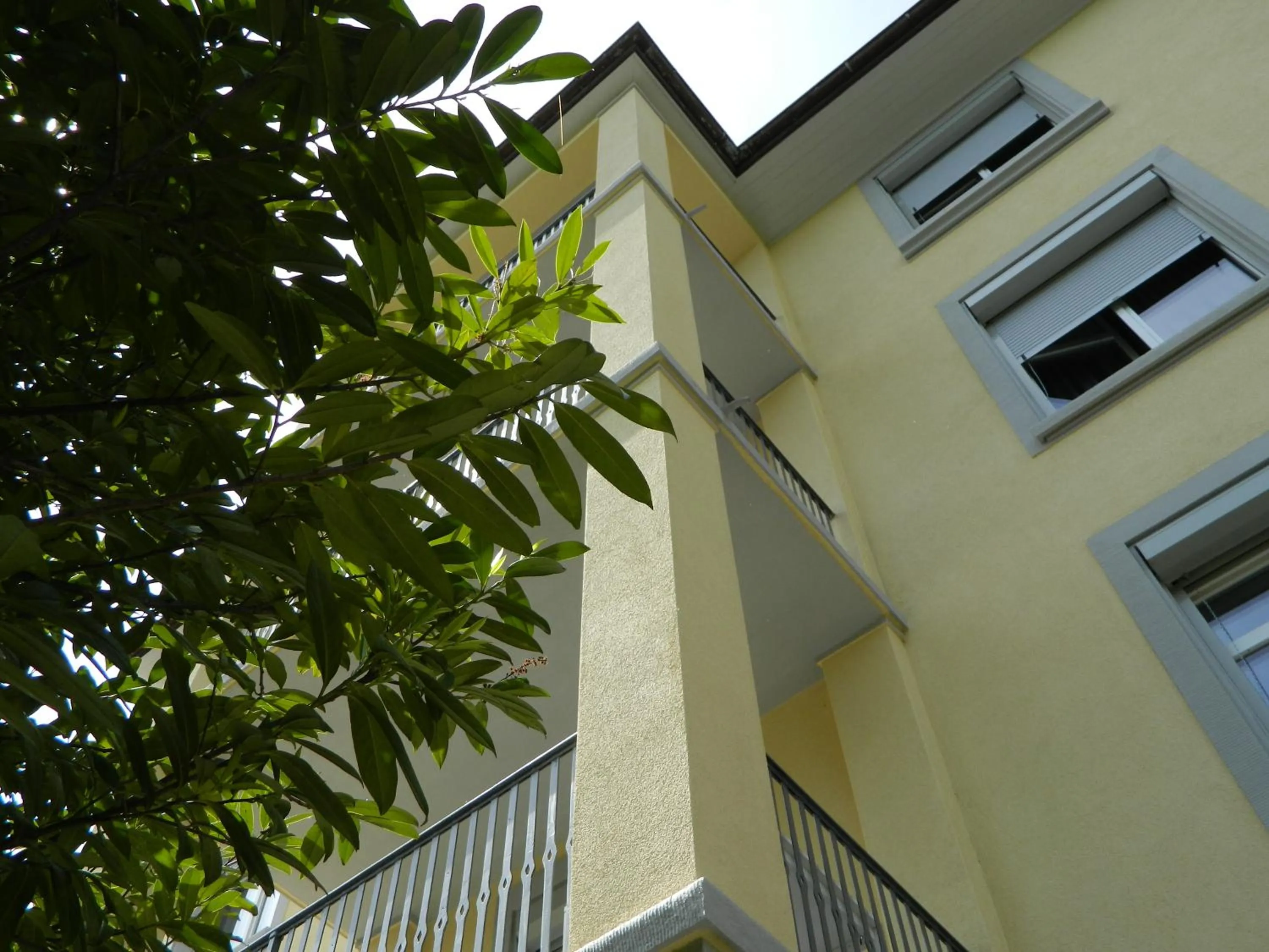 Property building in Rent a Home Delsbergerallee - Self Check-In