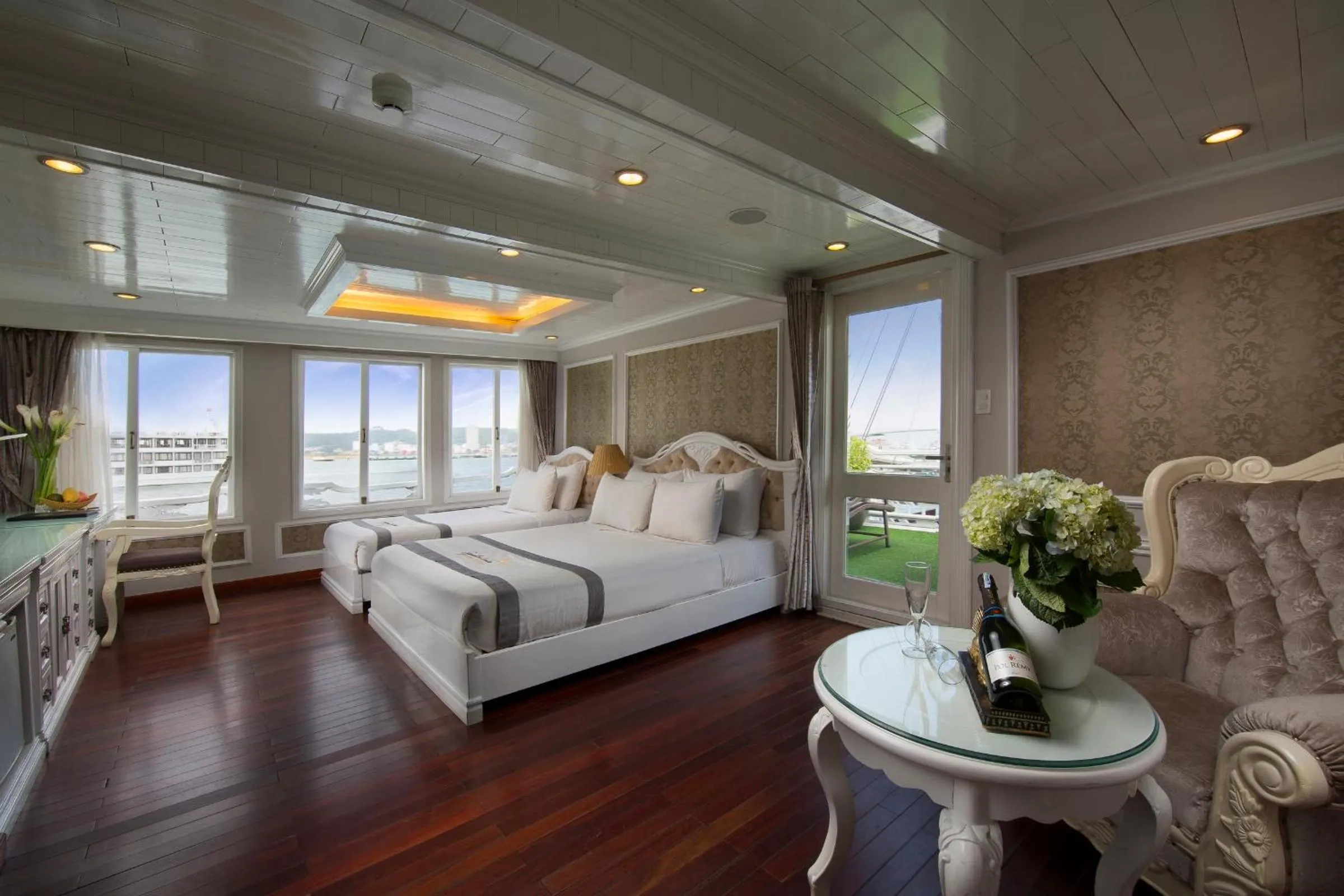 Bed in Signature Royal Halong Cruise