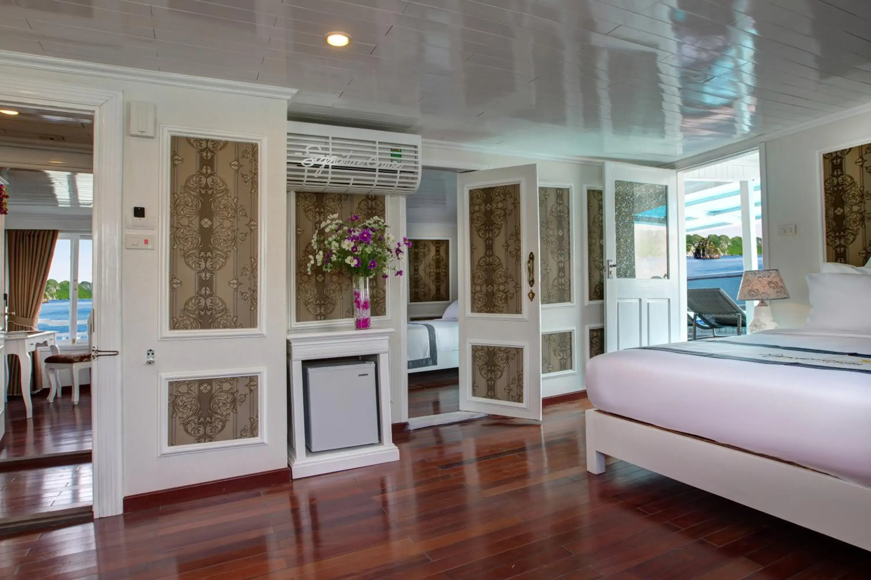 Elite Family Connecting Suite with Private Terrace - 3 days 2 nights in Signature Royal Halong Cruise Elite Family Connecting Suite with Private Terrace - 3 days 2 nights in Signature Royal Halong Cruise