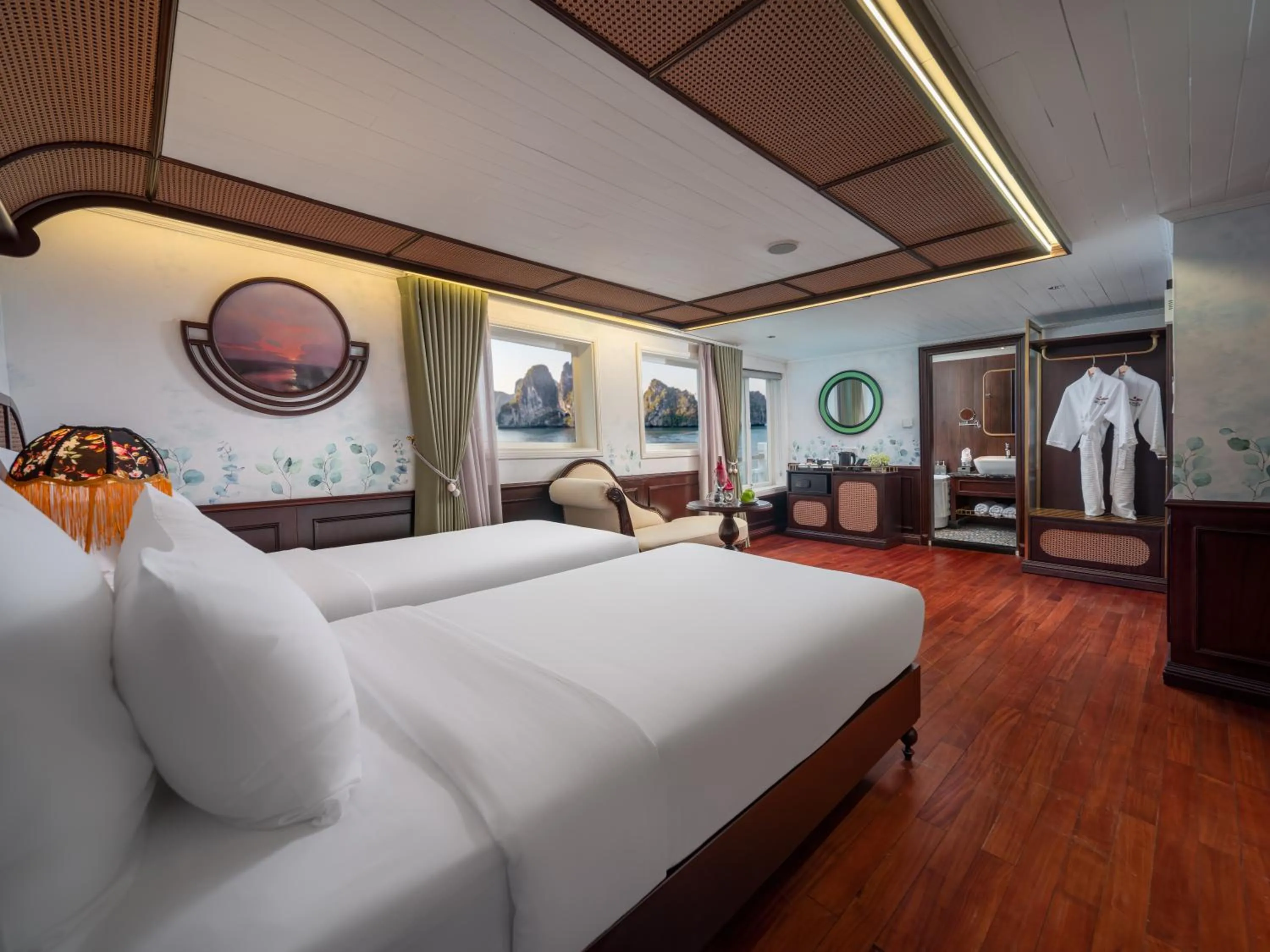 Bed in Signature Royal Halong Cruise