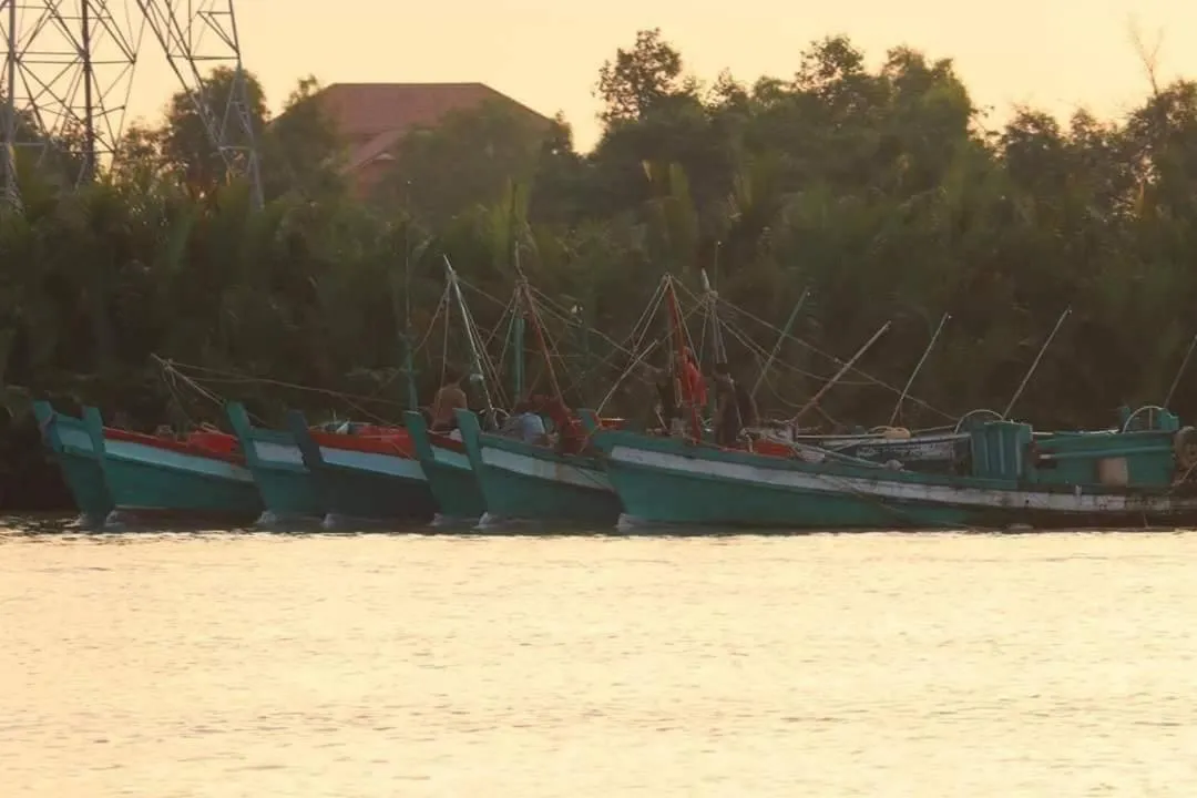 Day in Kampot River Bungalow by MAMA