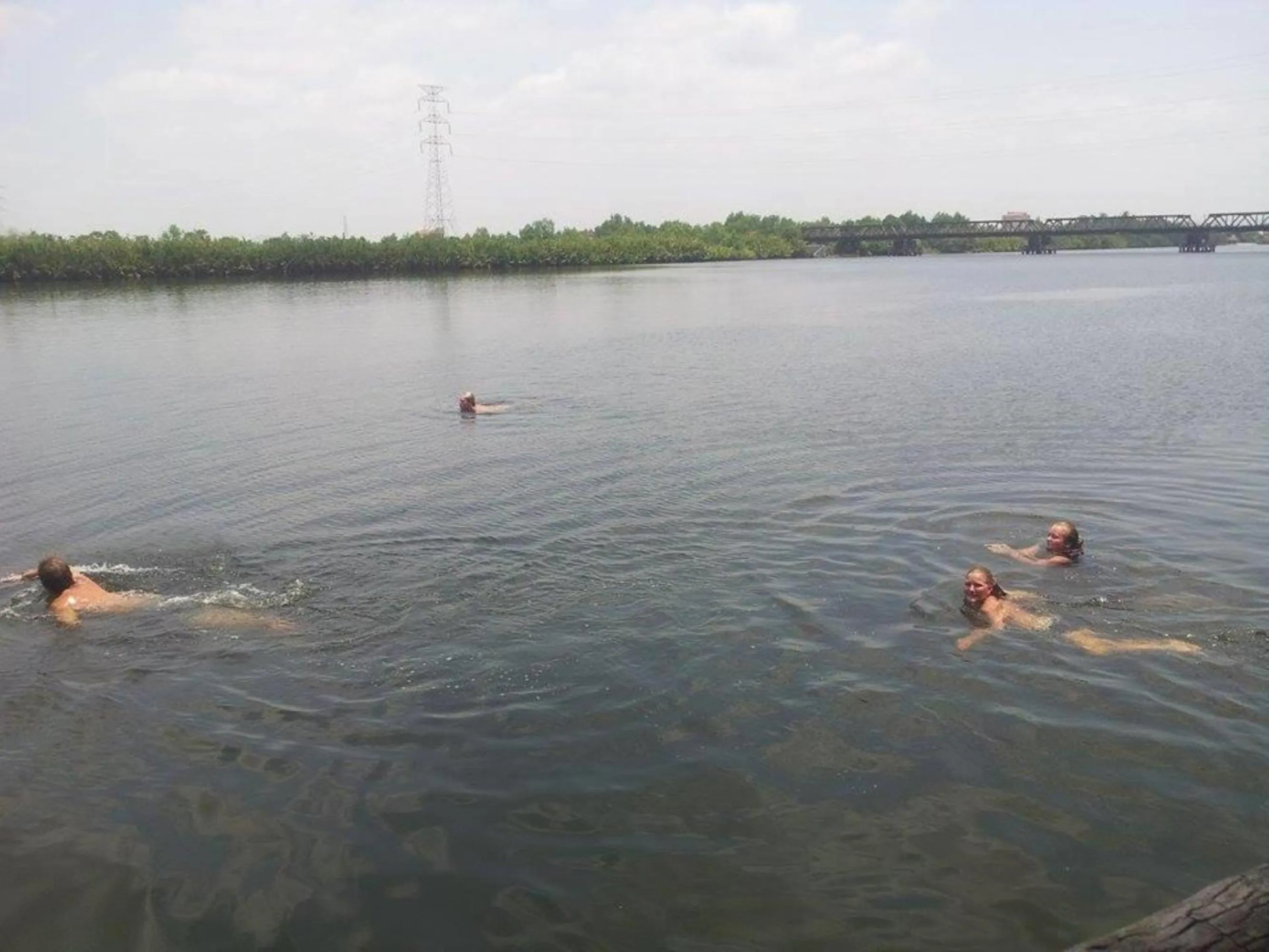 Area and facilities in Kampot River Bungalow by MAMA