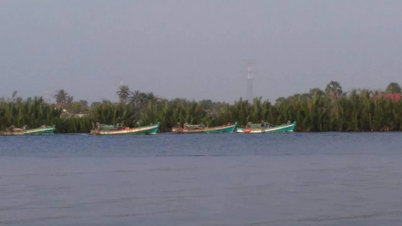 Kampot River Bungalow by MAMA