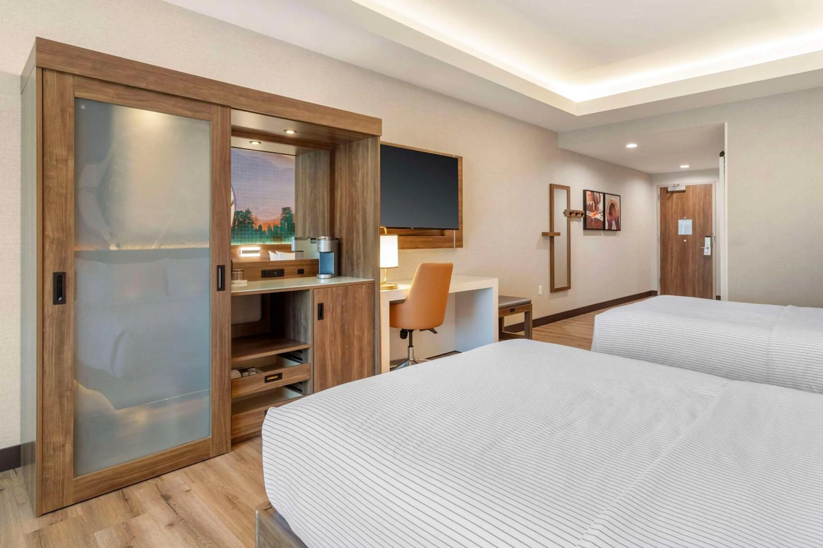 Bedroom, Bed in Cambria Hotel Pigeon Forge