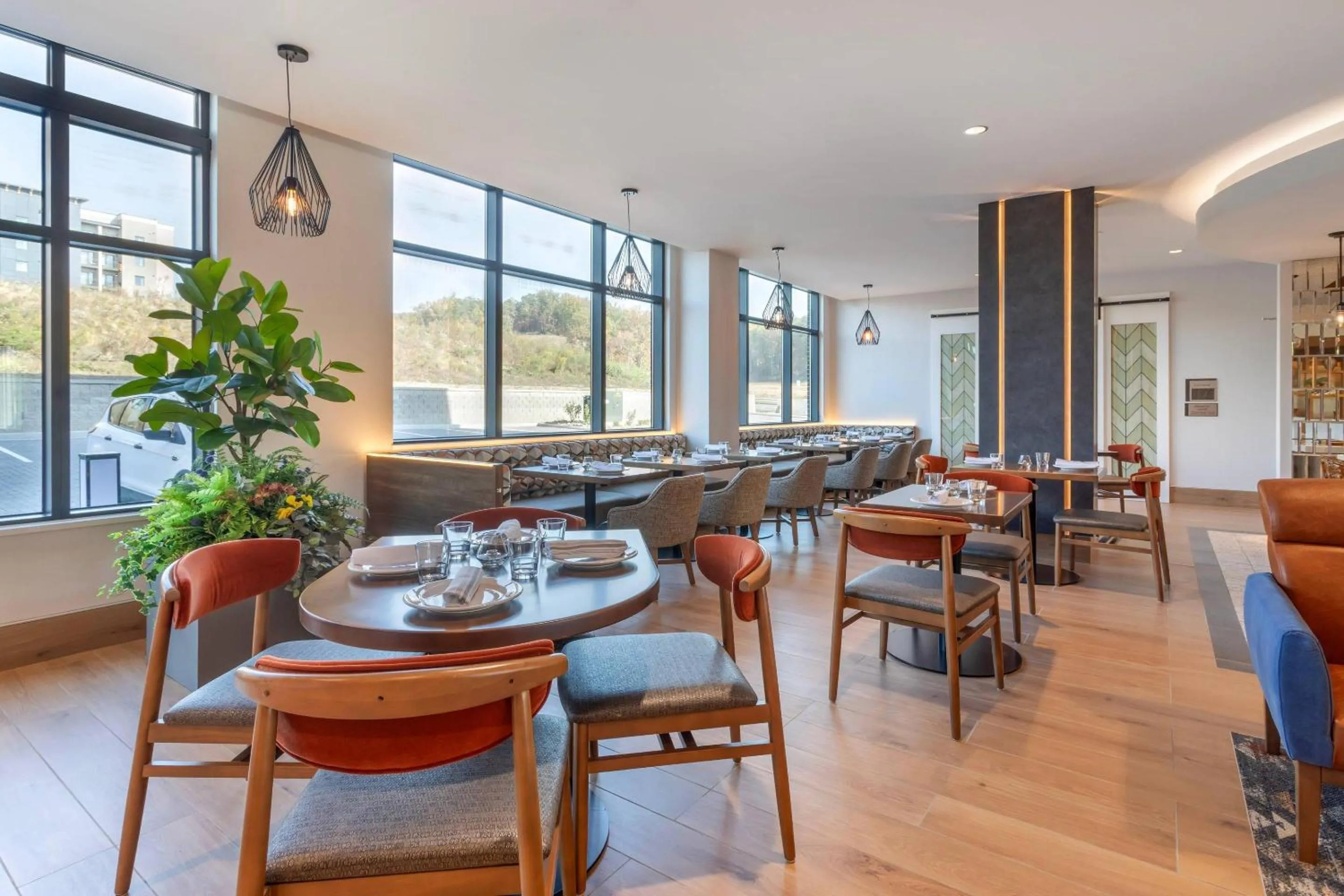 Restaurant/places to eat in Cambria Hotel Pigeon Forge