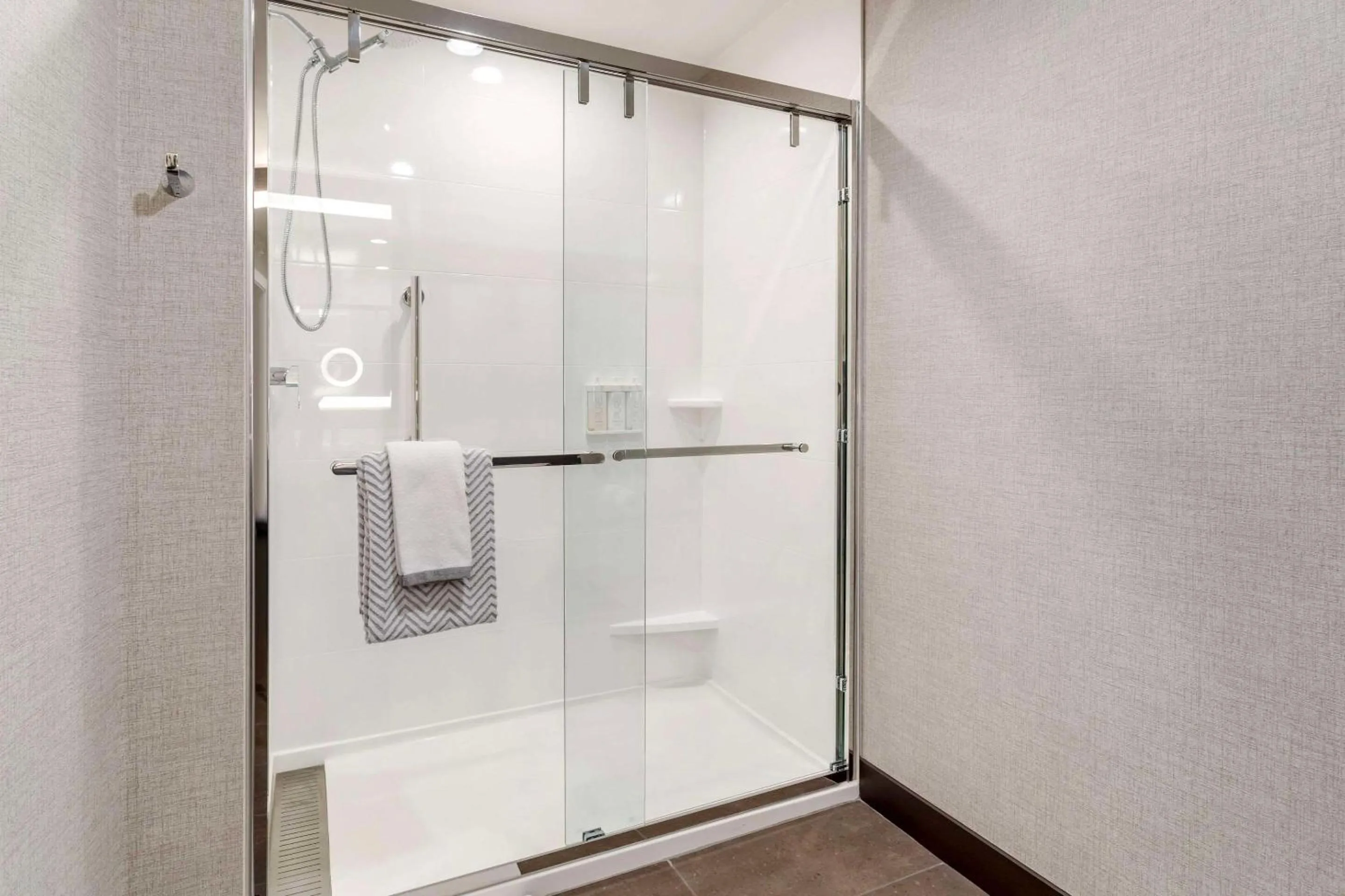 Bedroom in Cambria Hotel Pigeon Forge