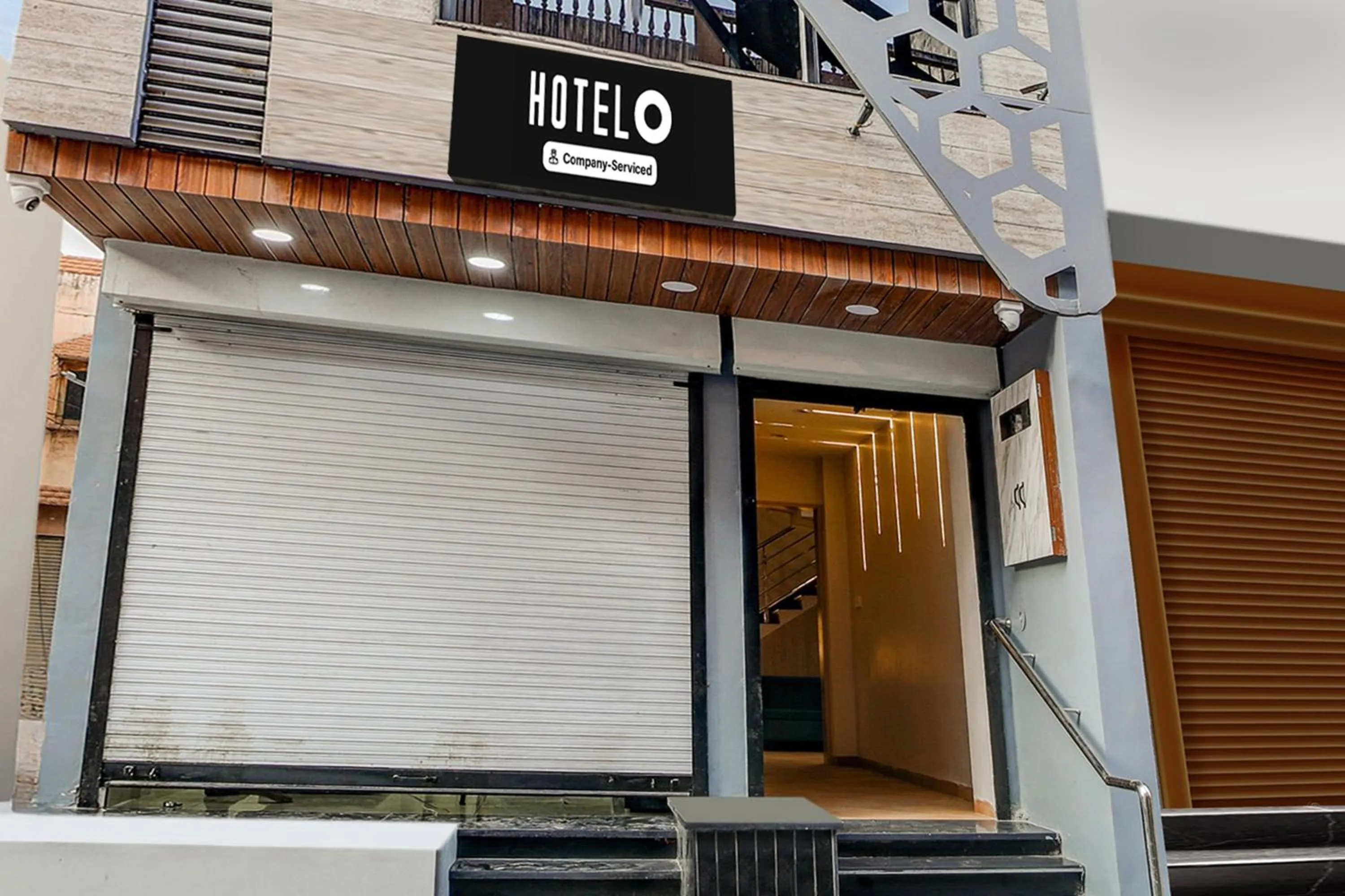 Facade/entrance in Hotel O Mahakal Temple Formerly Shivangam