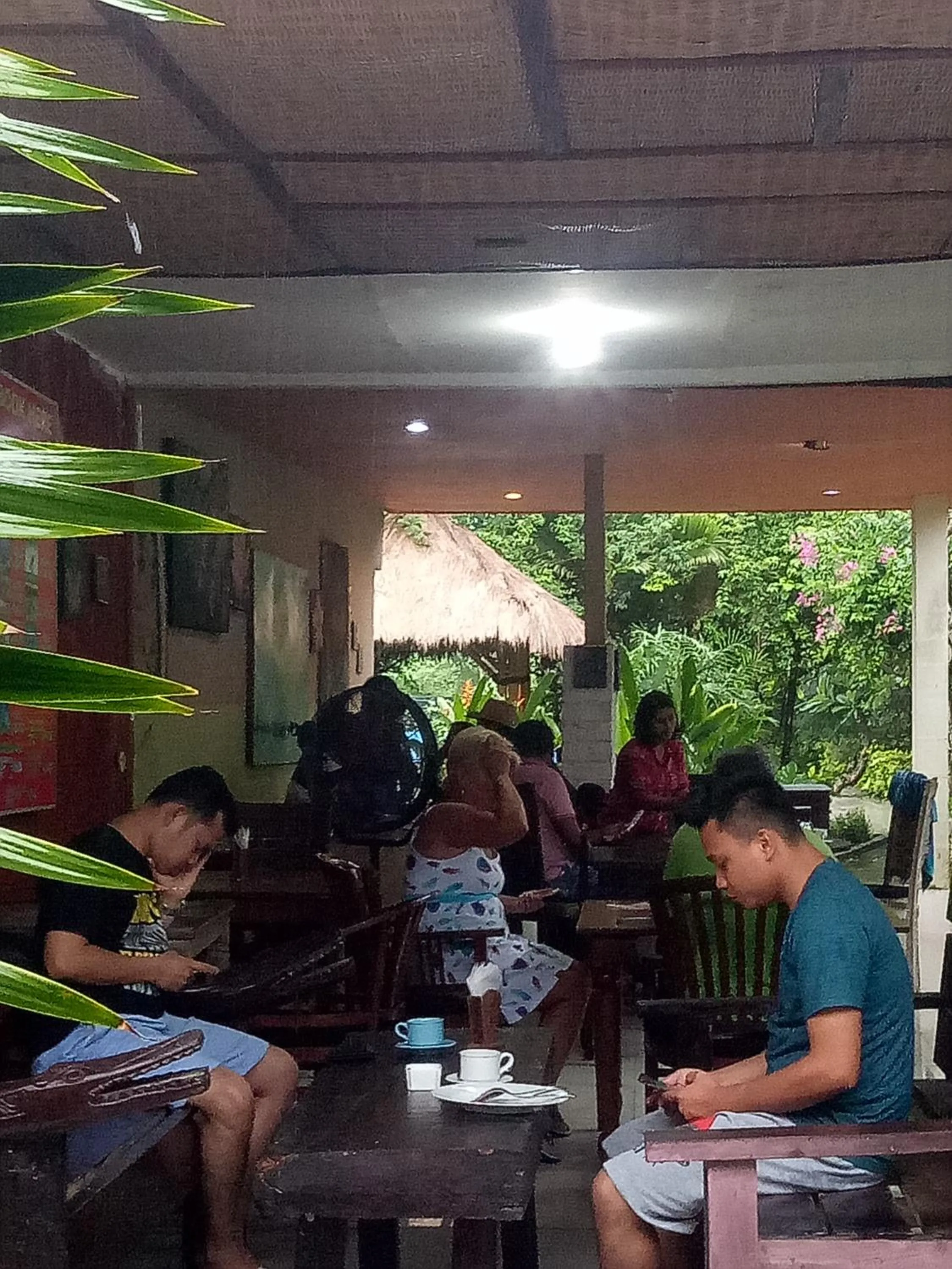 Restaurant/places to eat in Vico hotel