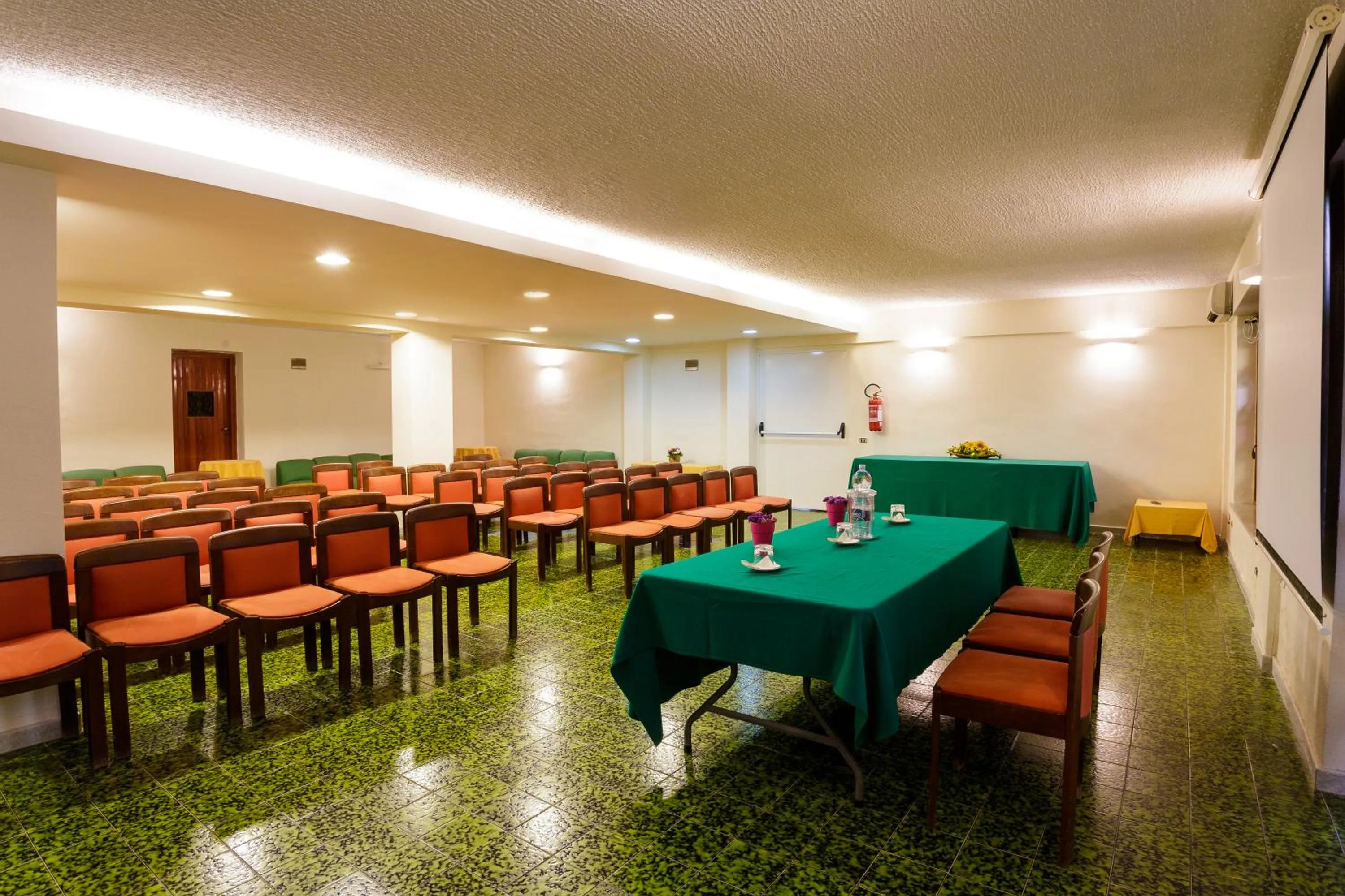 Business facilities in Hotel Conchiglia d'Oro