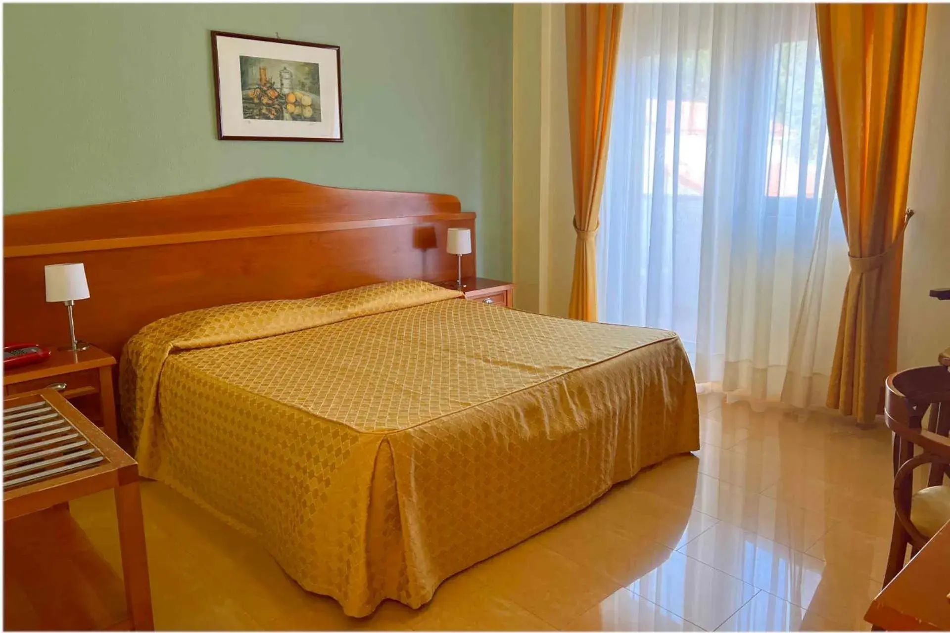Standard Double or Twin Room - single occupancy in Hotel Conchiglia d'Oro Standard Double or Twin Room - single occupancy in Hotel Conchiglia d'Oro