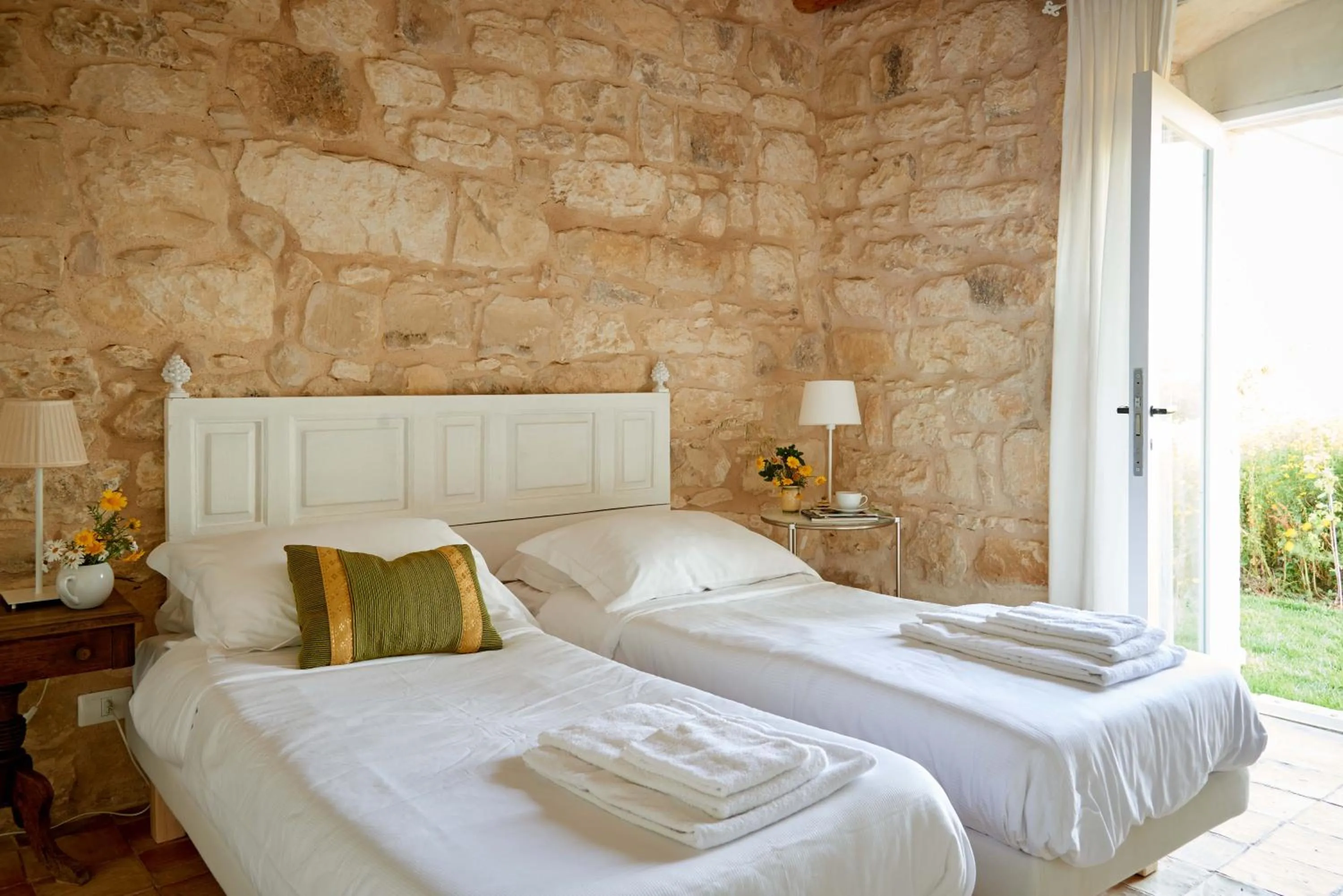 Bedroom, Bed in Baglio Occhipinti