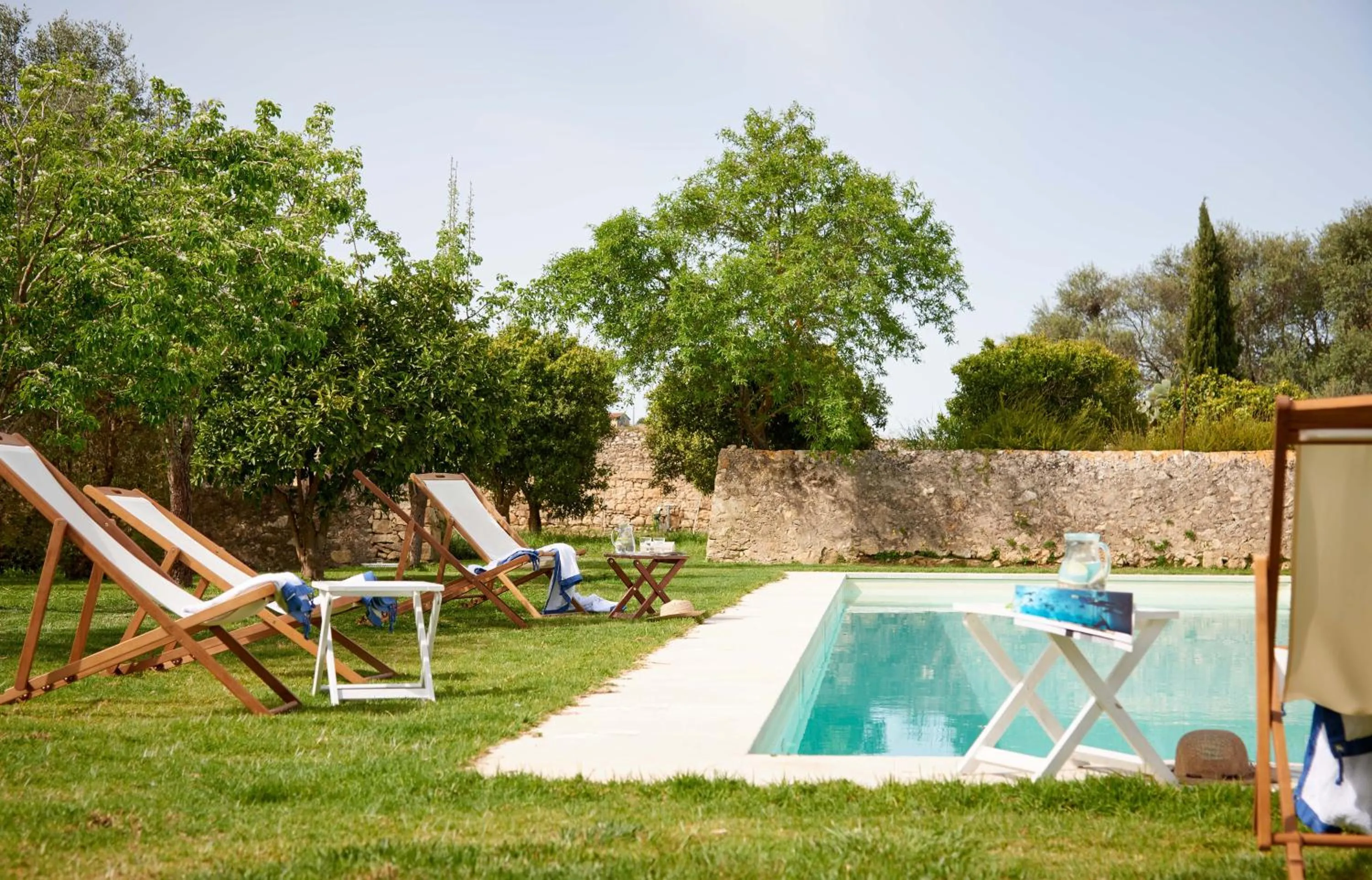 Pool view in Baglio Occhipinti