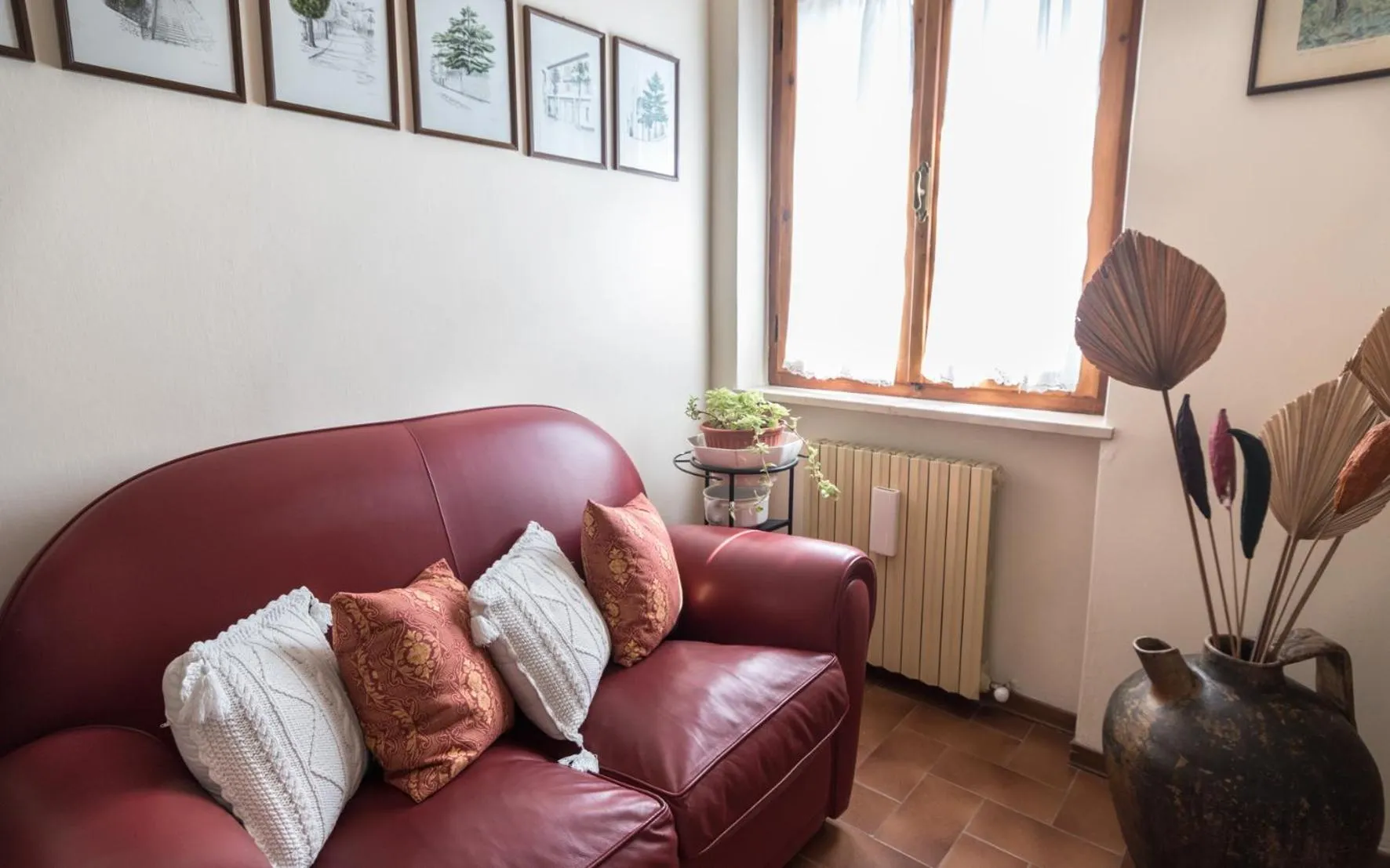 Communal lounge/ TV room in B&B Cantico Delle Creature