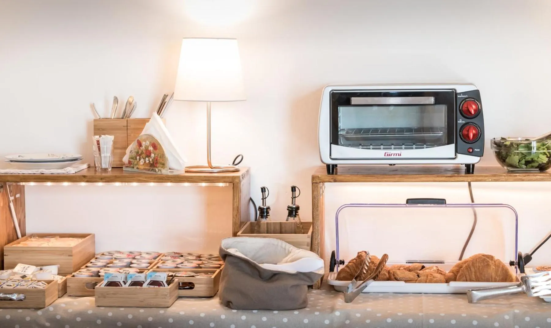 Communal lounge/ TV room in B&B Cantico Delle Creature