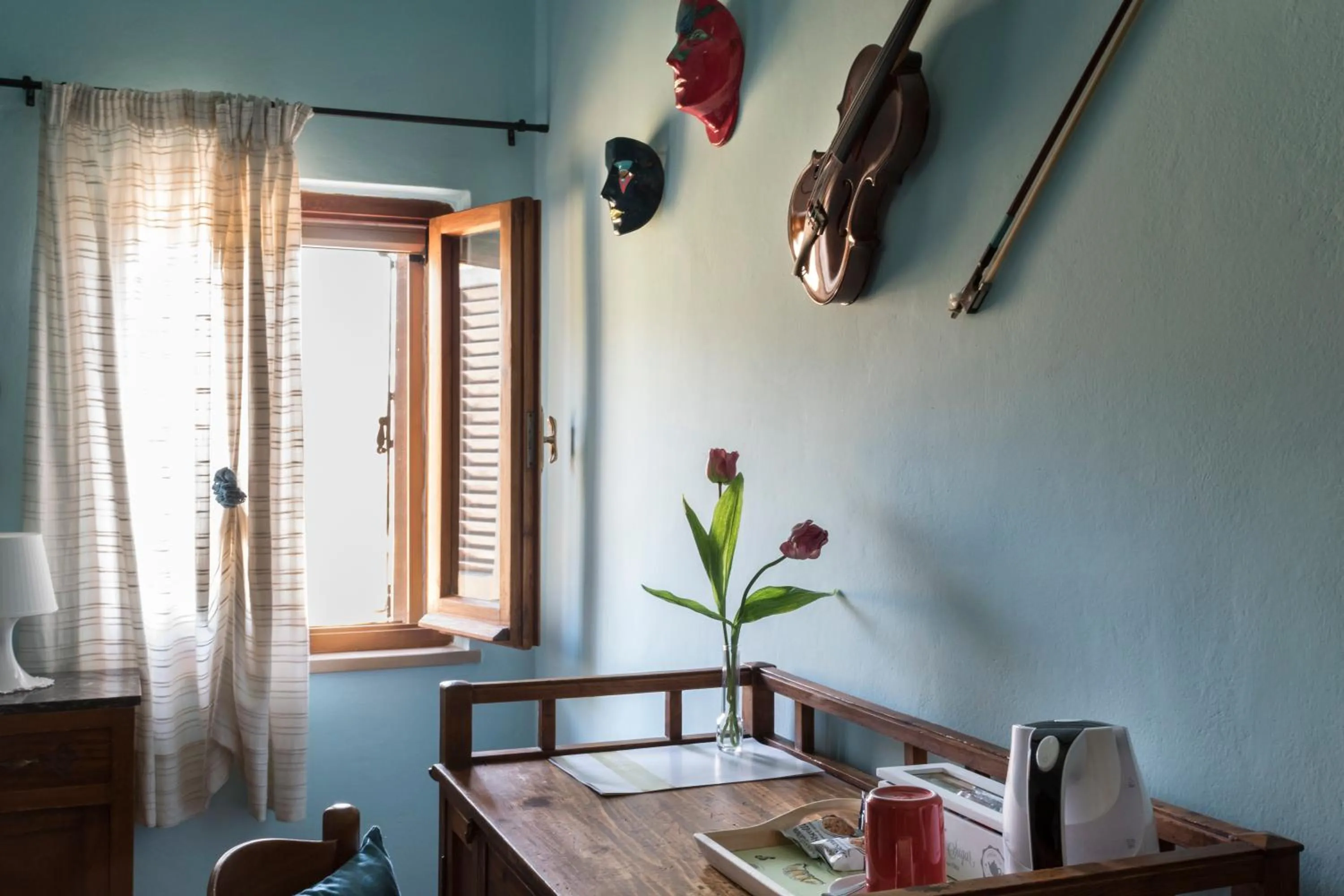 Decorative detail in B&B Cantico Delle Creature