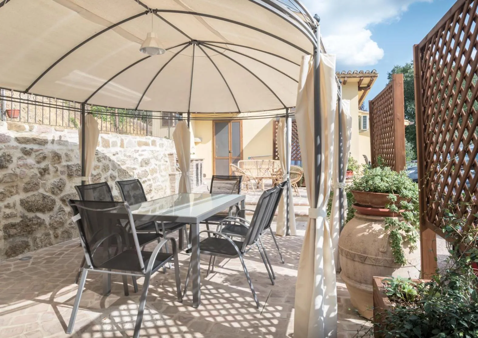 Garden in B&B Cantico Delle Creature