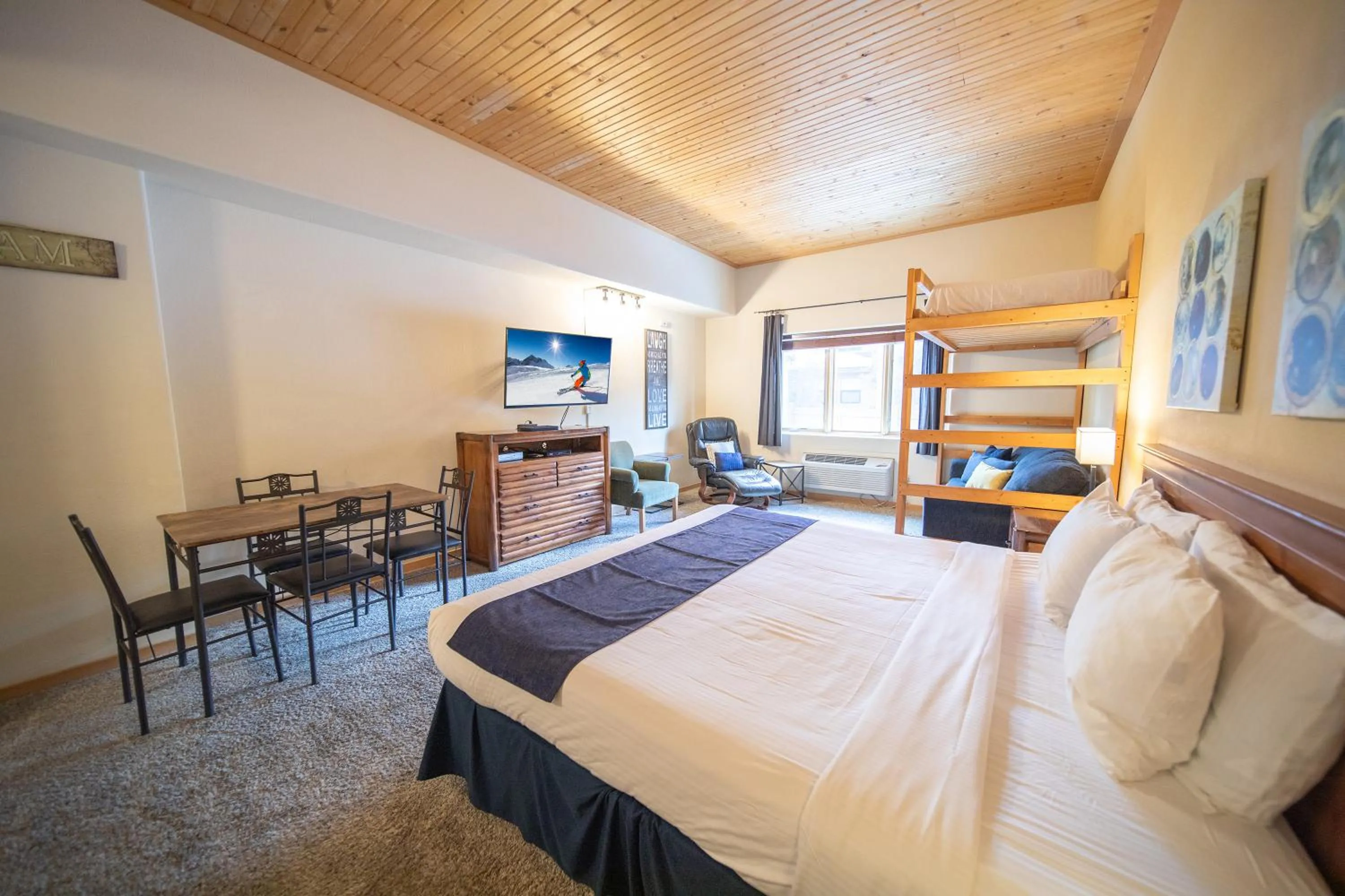 Gateway Lodge 5002 by SummitCove Lodging