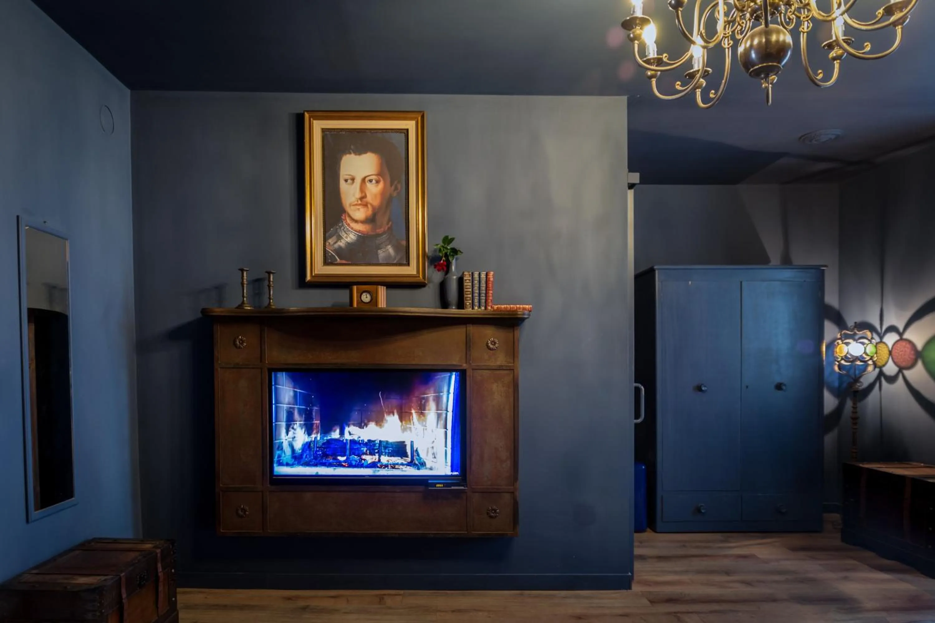 TV and multimedia in Antico Borgo B&B con SPA - Adults Only