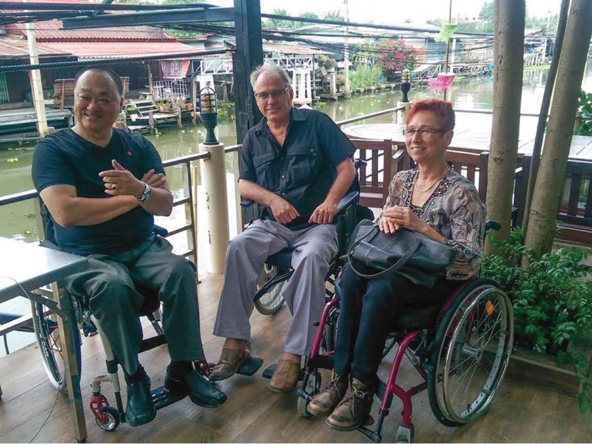 Property building in Damnoen Care Resort