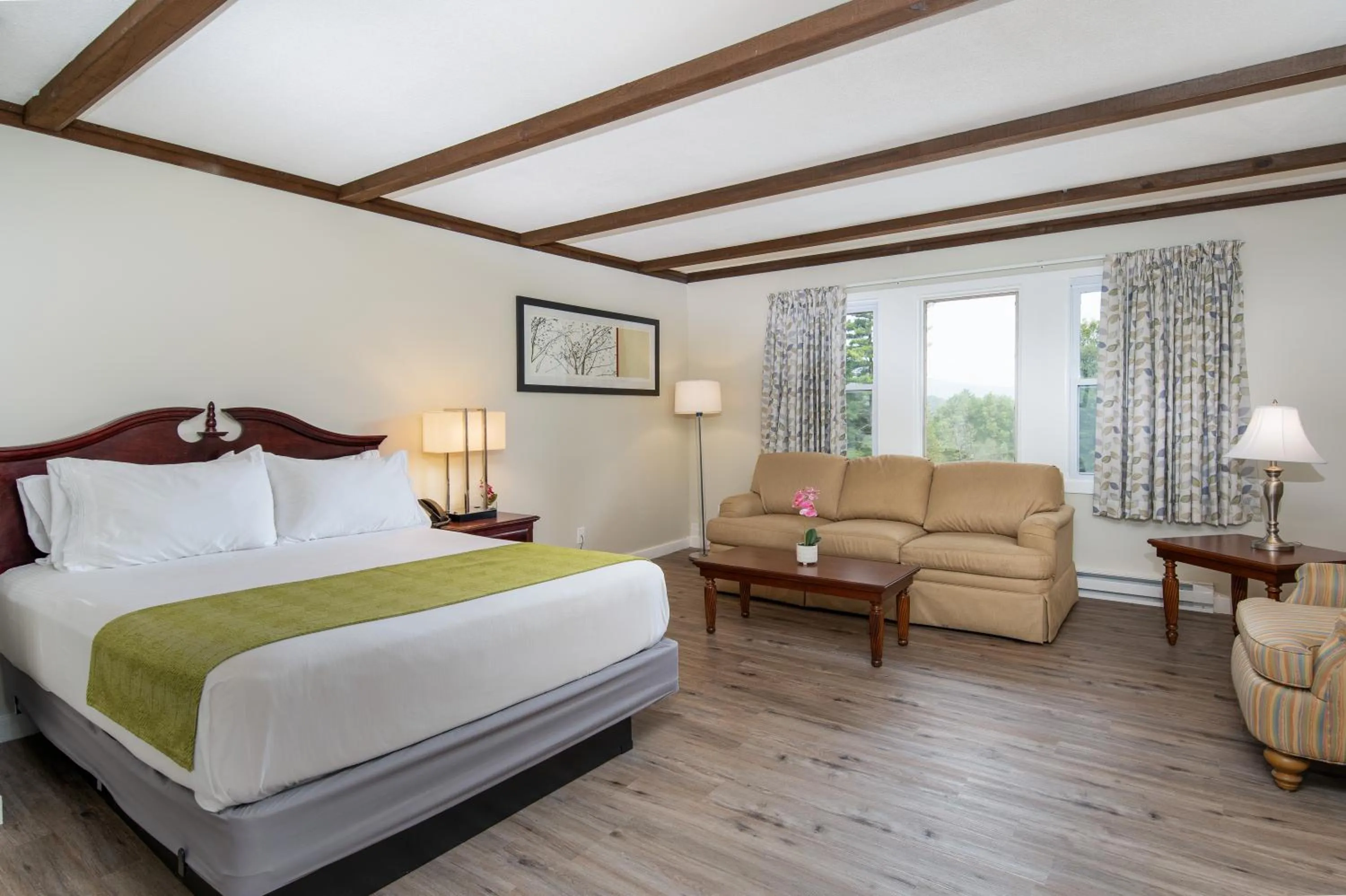 Bedroom, Bed in Grey Bonnet Inn