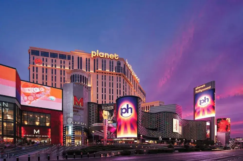 Planet Hollywood Resort & Casino by Suiteness Planet Hollywood Resort & Casino by Suiteness