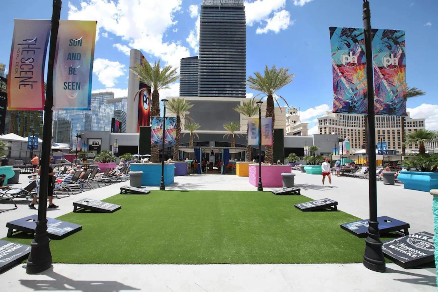 Planet Hollywood Resort & Casino by Suiteness