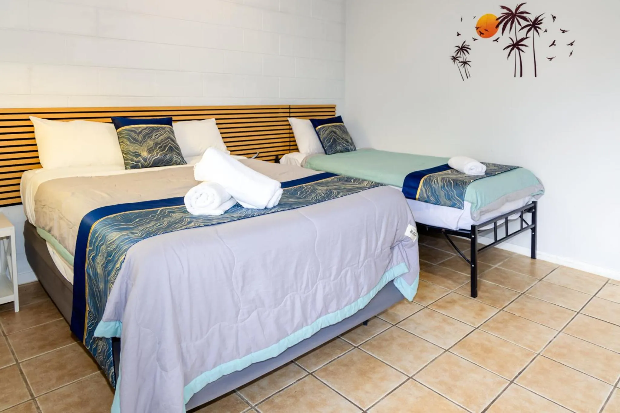 Bed in Innisfail Riverfront Motel