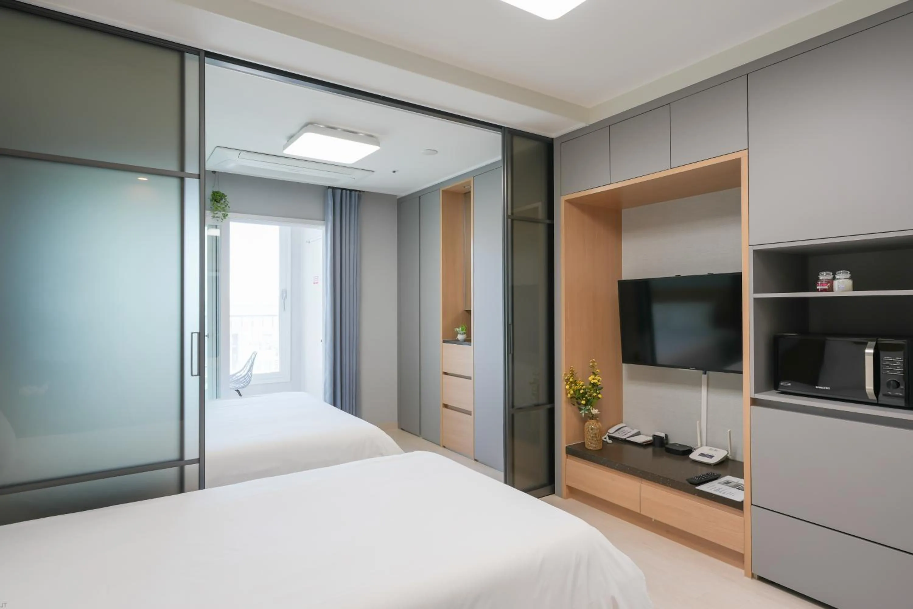 TV and multimedia, Bed in Firstcity Hotel YEOSU