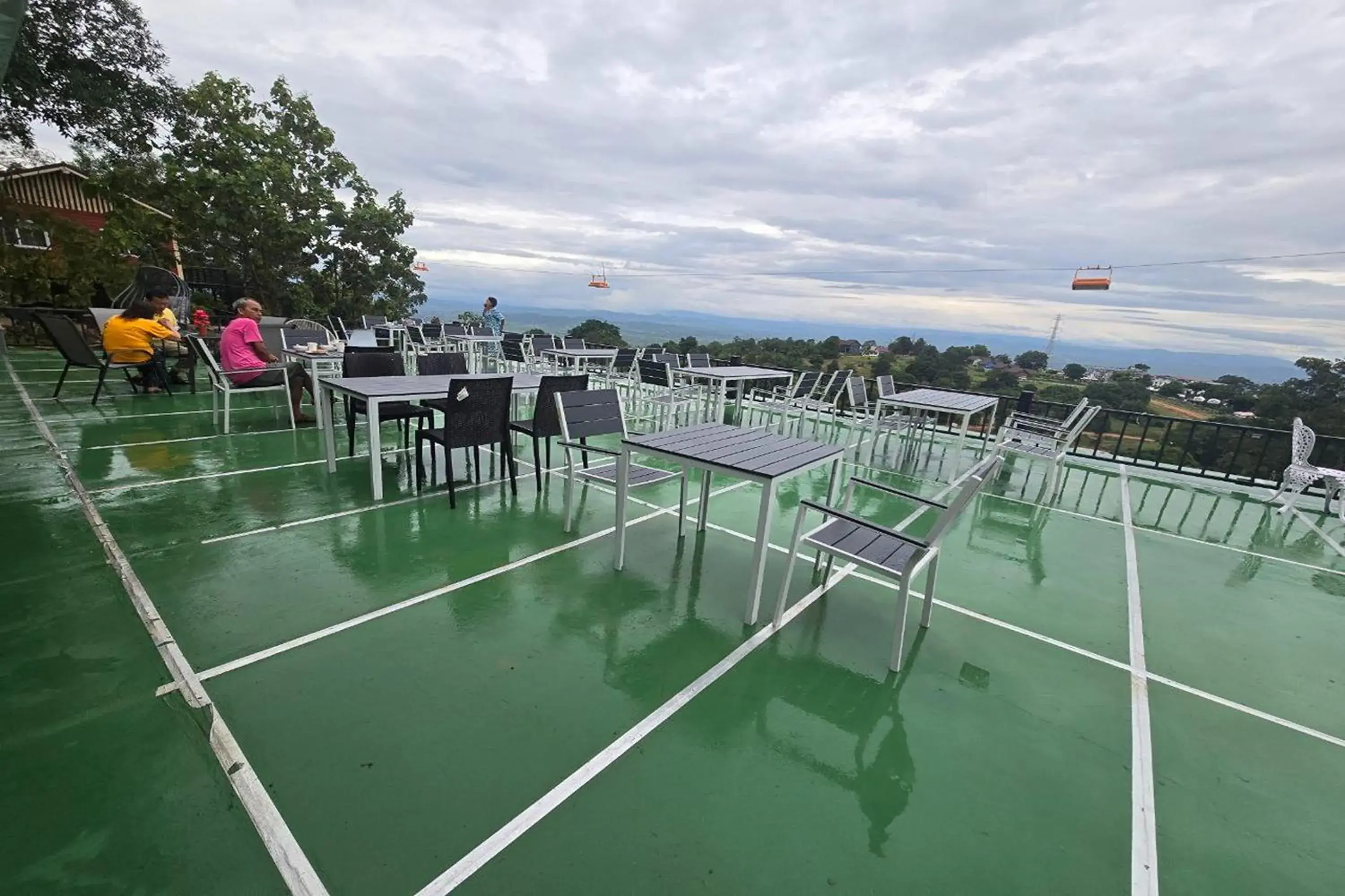 Restaurant/places to eat in Ice Hill Restaurant/places to eat in Ice Hill