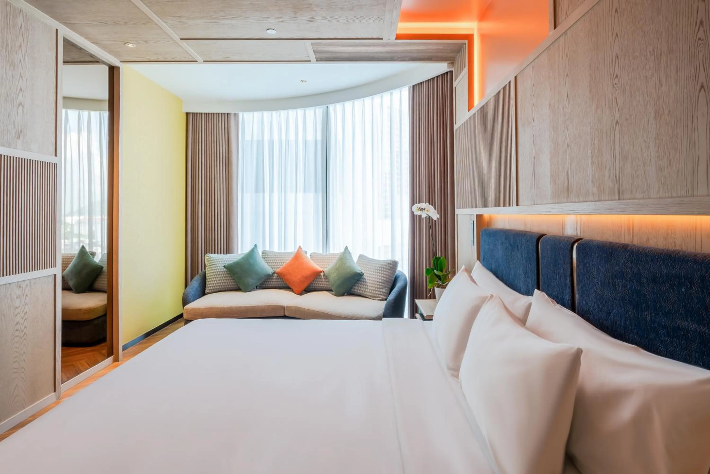 Deluxe Twin Room in The Morning Glow - Handwritten Collection