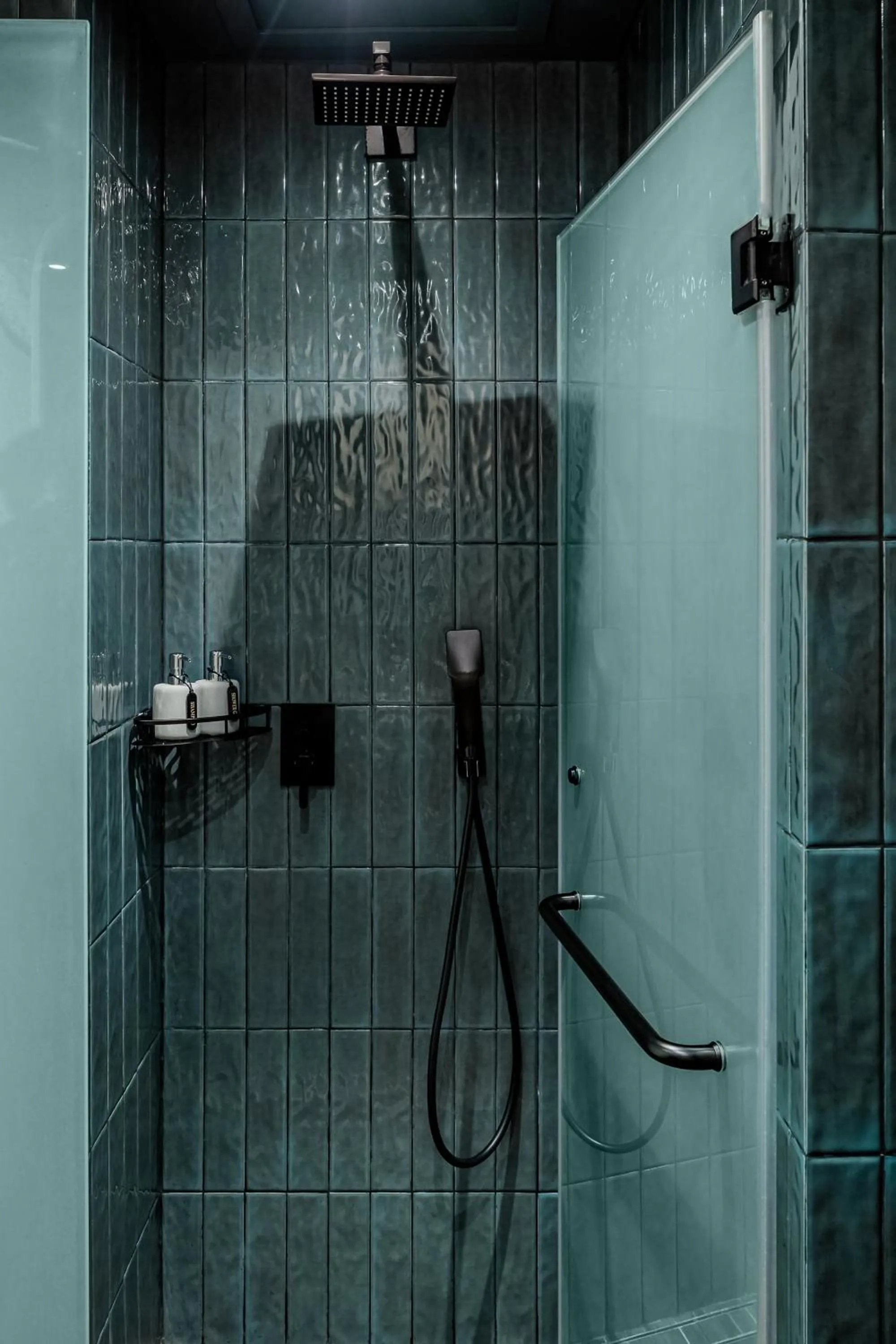 Shower in Aviator Bali