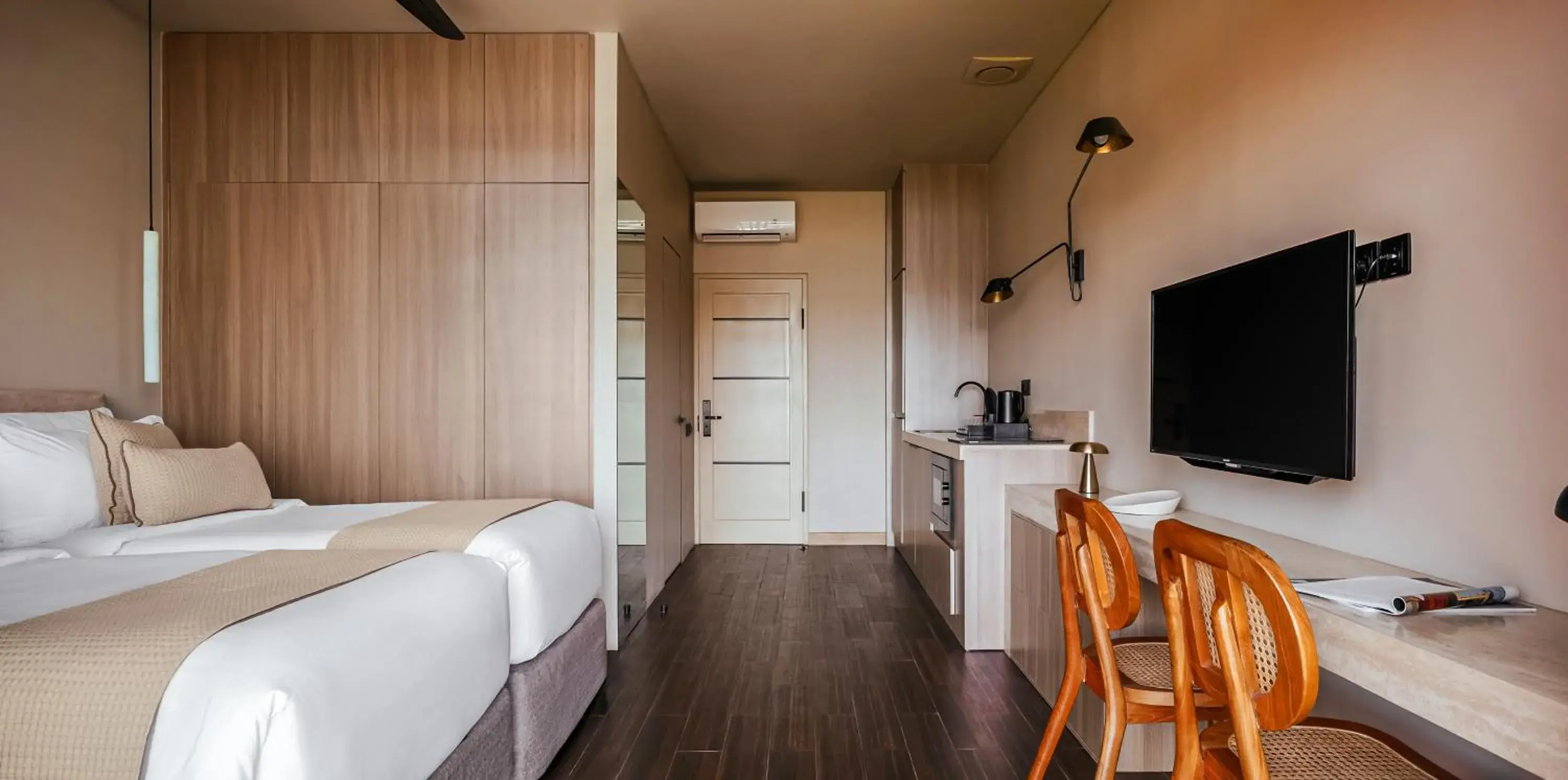 Bed in Aviator Bali Bed in Aviator Bali