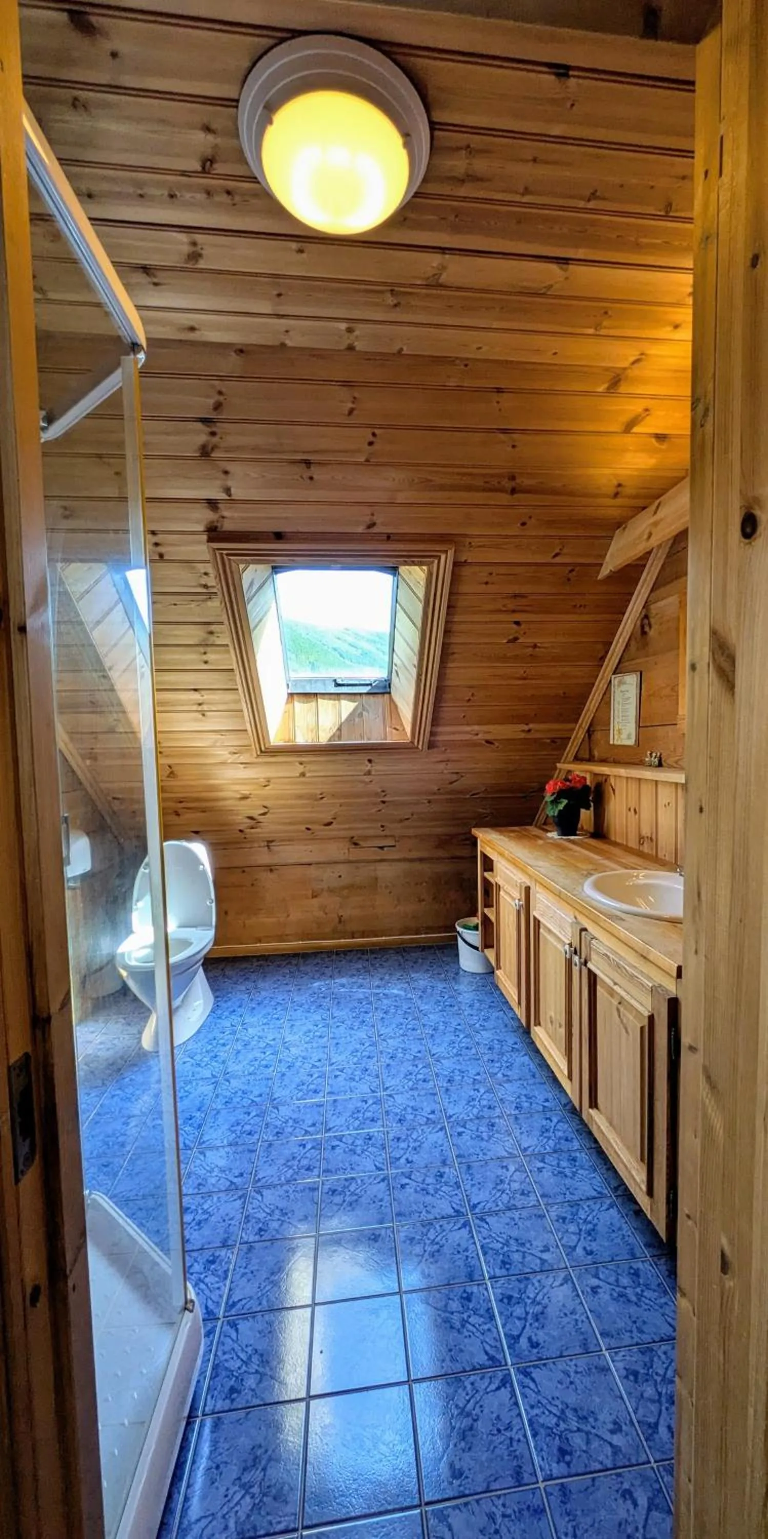 Bathroom in Dønhaug Gjestegard